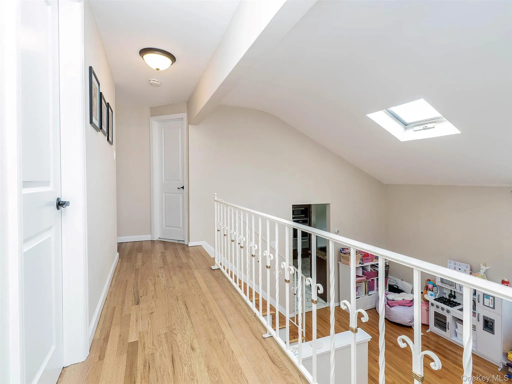531 5th Street, Huntington, NY, 4 Bedrooms Bedrooms, 9 Rooms Rooms,1 BathroomBathrooms,Residential,For Rent,5th,0,1056421 531 5th Street, Huntington, NY, 4 Bedrooms Bedrooms, 9 Rooms Rooms,1 BathroomBathrooms,Residential,For Rent,5th,0,1056421