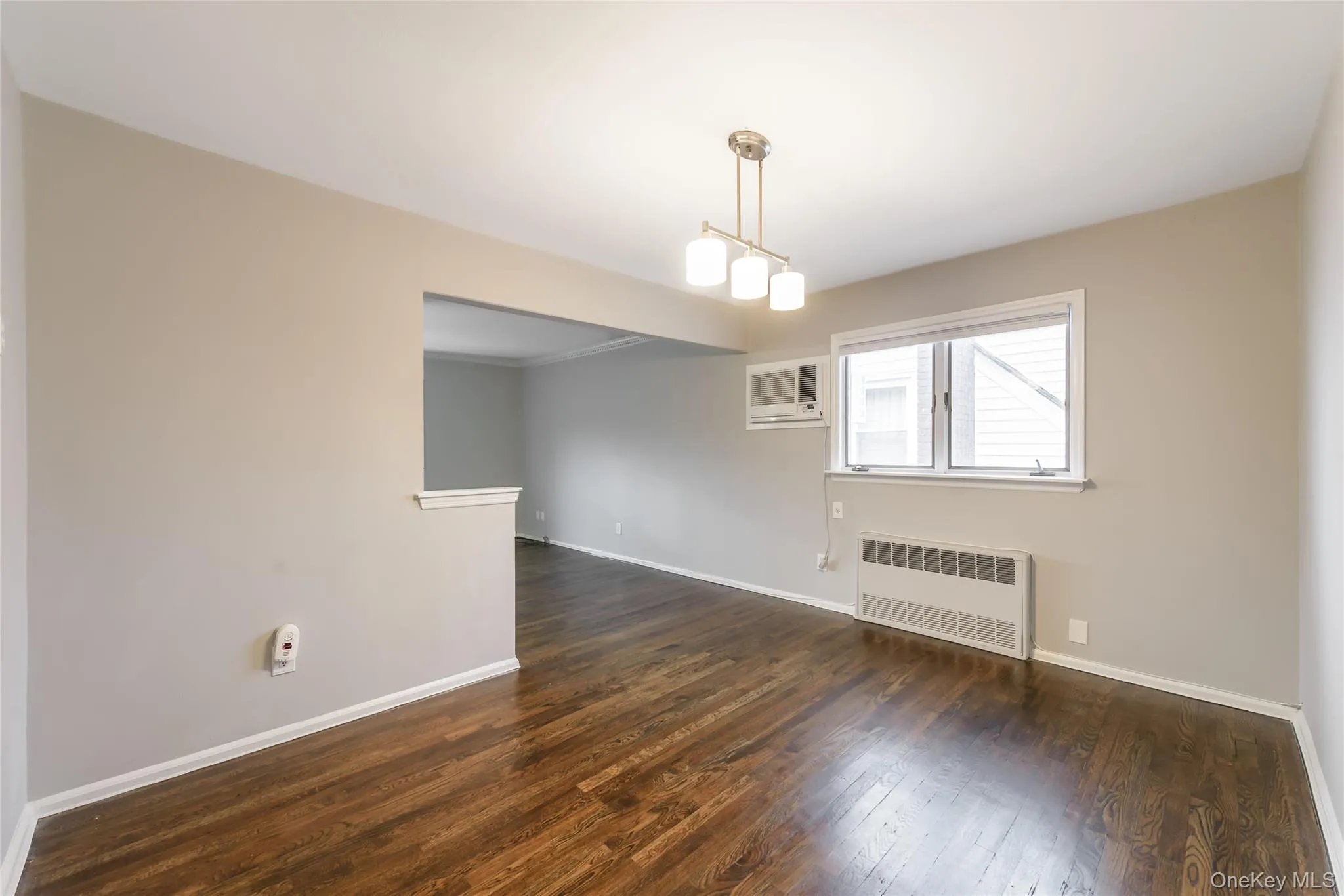 7 Winthrop Street, North Hempstead, NY, 2 Bedroom Bedrooms, 5 Room Rooms,1 BathroomBathrooms,Residential Lease,For Rent,Winthrop,0,1056422 7 Winthrop Street, North Hempstead, NY, 2 Bedroom Bedrooms, 5 Room Rooms,1 BathroomBathrooms,Residential Lease,For Rent,Winthrop,0,1056422
