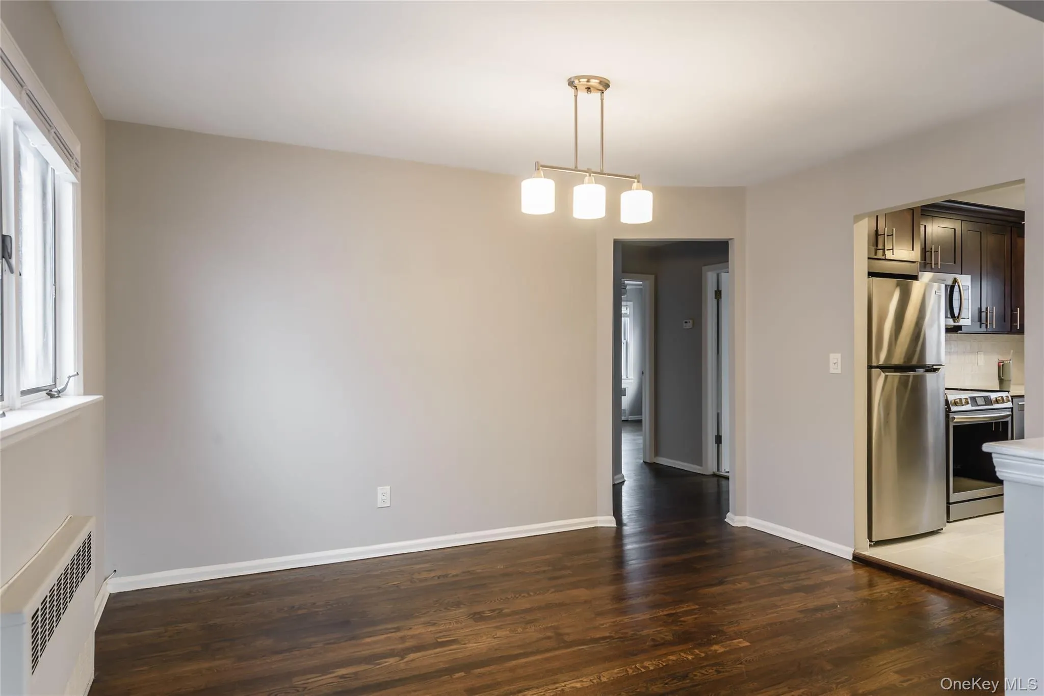 7 Winthrop Street, North Hempstead, NY, 2 Bedroom Bedrooms, 5 Room Rooms,1 BathroomBathrooms,Residential Lease,For Rent,Winthrop,0,1056422 7 Winthrop Street, North Hempstead, NY, 2 Bedroom Bedrooms, 5 Room Rooms,1 BathroomBathrooms,Residential Lease,For Rent,Winthrop,0,1056422