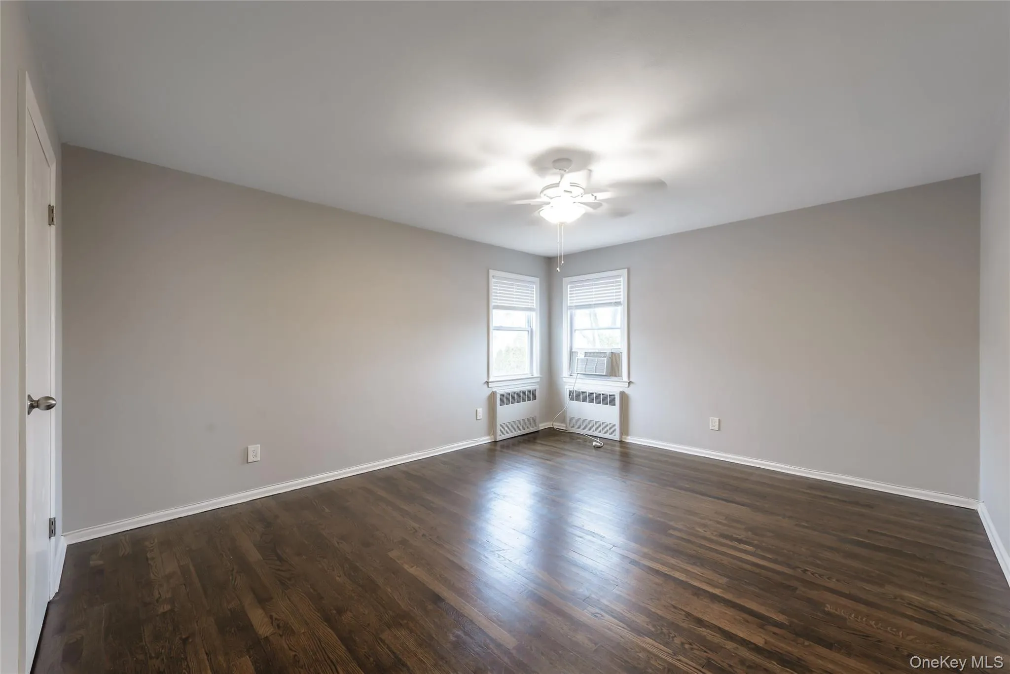 7 Winthrop Street, North Hempstead, NY, 2 Bedroom Bedrooms, 5 Room Rooms,1 BathroomBathrooms,Residential Lease,For Rent,Winthrop,0,1056422 7 Winthrop Street, North Hempstead, NY, 2 Bedroom Bedrooms, 5 Room Rooms,1 BathroomBathrooms,Residential Lease,For Rent,Winthrop,0,1056422