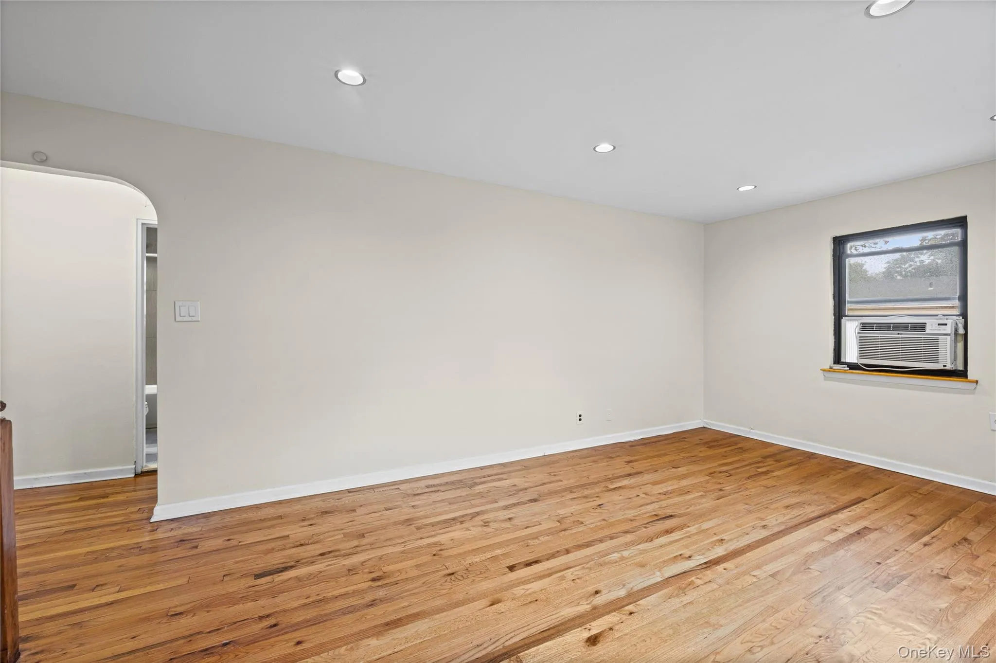 73-07 220th Street, New York, NY, 2 Bedrooms Bedrooms, 5 Rooms Rooms,1 BathroomBathrooms,Residential,For Rent,220th,0,1056425 73-07 220th Street, New York, NY, 2 Bedrooms Bedrooms, 5 Rooms Rooms,1 BathroomBathrooms,Residential,For Rent,220th,0,1056425