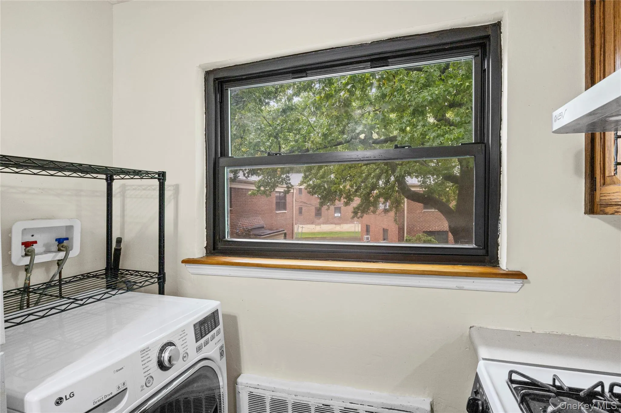 73-07 220th Street, New York, NY, 2 Bedrooms Bedrooms, 5 Rooms Rooms,1 BathroomBathrooms,Residential,For Rent,220th,0,1056425 73-07 220th Street, New York, NY, 2 Bedrooms Bedrooms, 5 Rooms Rooms,1 BathroomBathrooms,Residential,For Rent,220th,0,1056425