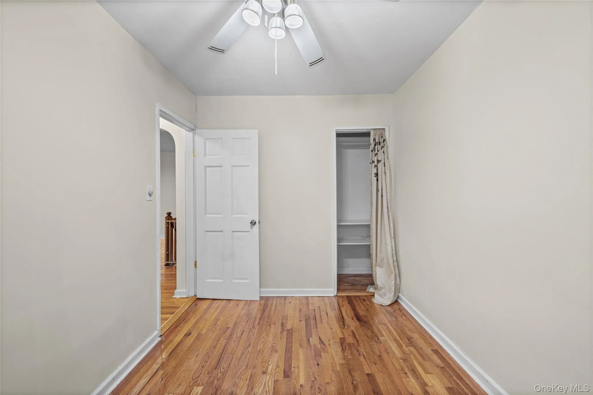 73-07 220th Street, New York, NY, 2 Bedrooms Bedrooms, 5 Rooms Rooms,1 BathroomBathrooms,Residential,For Rent,220th,0,1056425 73-07 220th Street, New York, NY, 2 Bedrooms Bedrooms, 5 Rooms Rooms,1 BathroomBathrooms,Residential,For Rent,220th,0,1056425