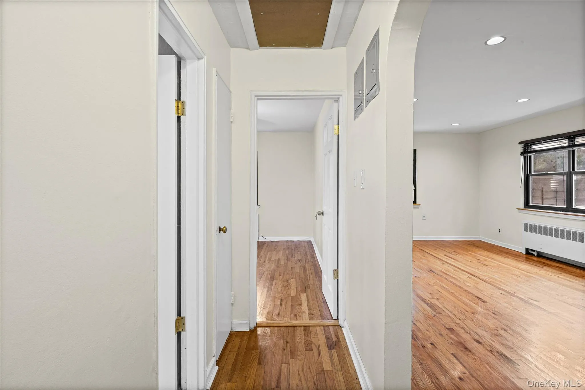 73-07 220th Street, New York, NY, 2 Bedrooms Bedrooms, 5 Rooms Rooms,1 BathroomBathrooms,Residential,For Rent,220th,0,1056425 73-07 220th Street, New York, NY, 2 Bedrooms Bedrooms, 5 Rooms Rooms,1 BathroomBathrooms,Residential,For Rent,220th,0,1056425