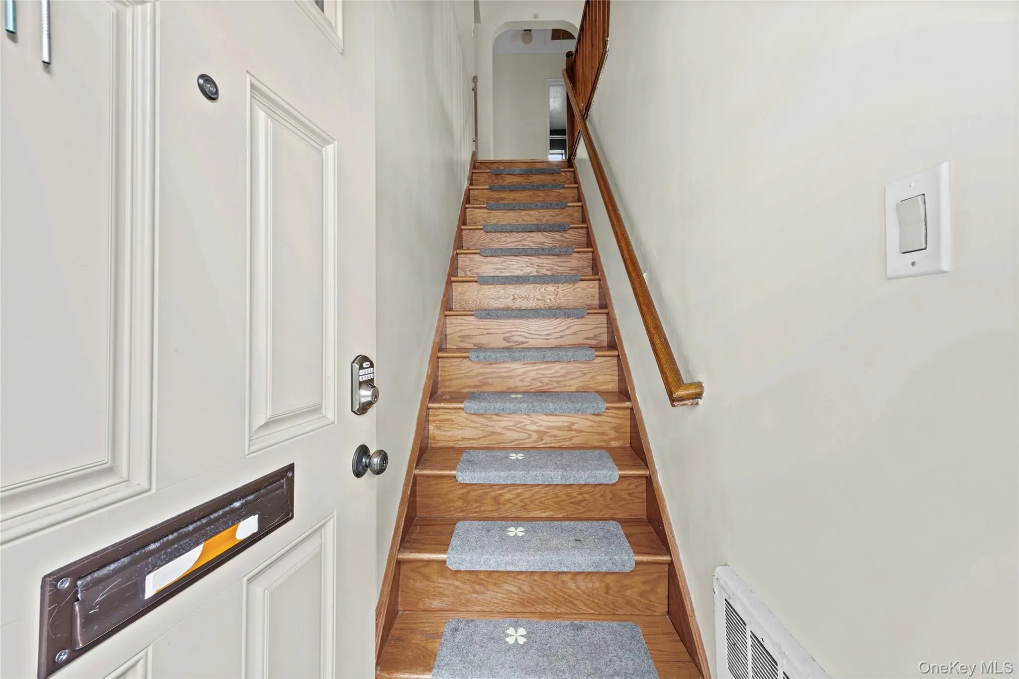 73-07 220th Street, New York, NY, 2 Bedrooms Bedrooms, 5 Rooms Rooms,1 BathroomBathrooms,Residential,For Rent,220th,0,1056425 73-07 220th Street, New York, NY, 2 Bedrooms Bedrooms, 5 Rooms Rooms,1 BathroomBathrooms,Residential,For Rent,220th,0,1056425