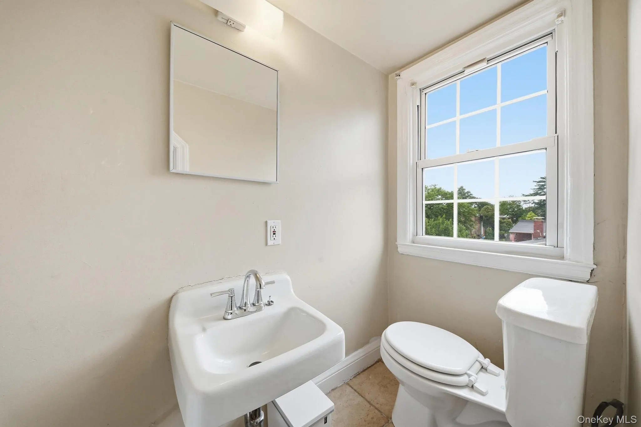 45 Tennyson Avenue, North Hempstead, NY, 6 Bedrooms Bedrooms, 15 Rooms Rooms,2 BathroomsBathrooms,Residential,For Rent,Tennyson,0,1056435 45 Tennyson Avenue, North Hempstead, NY, 6 Bedrooms Bedrooms, 15 Rooms Rooms,2 BathroomsBathrooms,Residential,For Rent,Tennyson,0,1056435