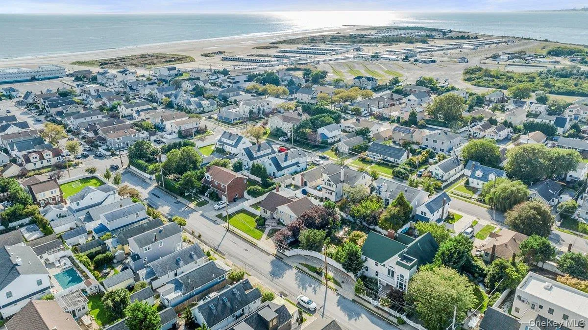 139 Coronado Street, Hempstead, NY, 4 Bedrooms Bedrooms, 8 Rooms Rooms,2 BathroomsBathrooms,Residential,For Rent,Coronado,0,1056437 139 Coronado Street, Hempstead, NY, 4 Bedrooms Bedrooms, 8 Rooms Rooms,2 BathroomsBathrooms,Residential,For Rent,Coronado,0,1056437