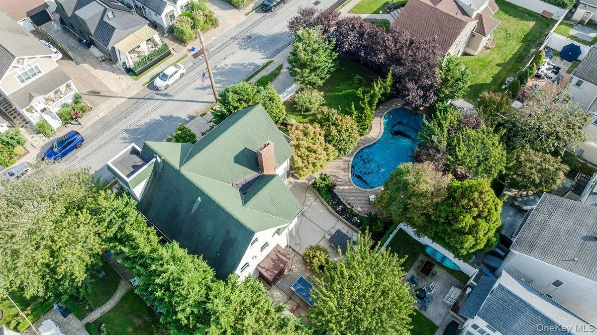 139 Coronado Street, Hempstead, NY, 4 Bedrooms Bedrooms, 8 Rooms Rooms,2 BathroomsBathrooms,Residential,For Rent,Coronado,0,1056437 139 Coronado Street, Hempstead, NY, 4 Bedrooms Bedrooms, 8 Rooms Rooms,2 BathroomsBathrooms,Residential,For Rent,Coronado,0,1056437