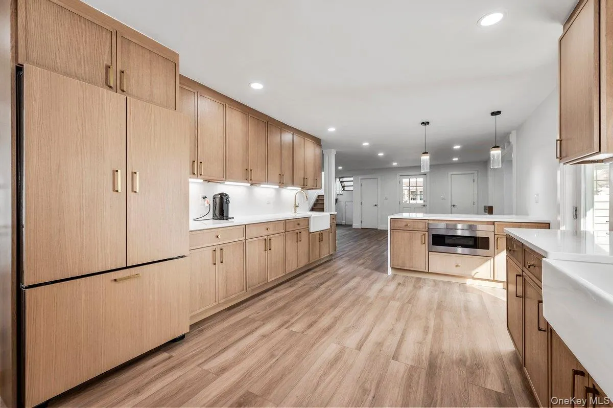 139 Coronado Street, Hempstead, NY, 4 Bedrooms Bedrooms, 8 Rooms Rooms,2 BathroomsBathrooms,Residential,For Rent,Coronado,0,1056437 139 Coronado Street, Hempstead, NY, 4 Bedrooms Bedrooms, 8 Rooms Rooms,2 BathroomsBathrooms,Residential,For Rent,Coronado,0,1056437