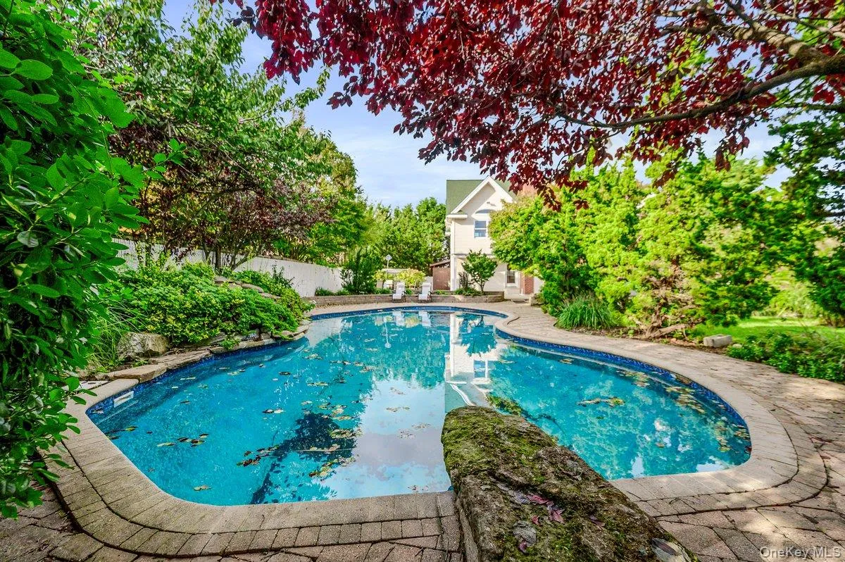 139 Coronado Street, Hempstead, NY, 4 Bedrooms Bedrooms, 8 Rooms Rooms,2 BathroomsBathrooms,Residential,For Rent,Coronado,0,1056437 139 Coronado Street, Hempstead, NY, 4 Bedrooms Bedrooms, 8 Rooms Rooms,2 BathroomsBathrooms,Residential,For Rent,Coronado,0,1056437