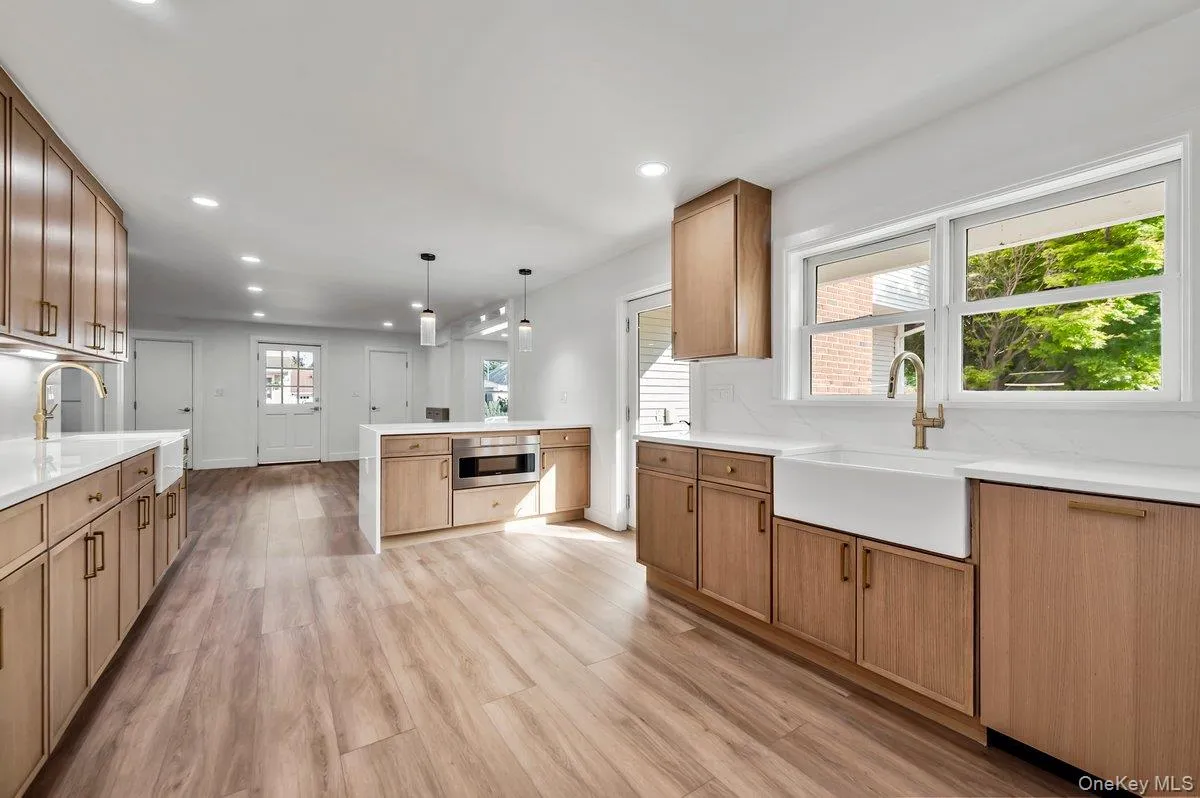 139 Coronado Street, Hempstead, NY, 4 Bedrooms Bedrooms, 8 Rooms Rooms,2 BathroomsBathrooms,Residential,For Rent,Coronado,0,1056437 139 Coronado Street, Hempstead, NY, 4 Bedrooms Bedrooms, 8 Rooms Rooms,2 BathroomsBathrooms,Residential,For Rent,Coronado,0,1056437