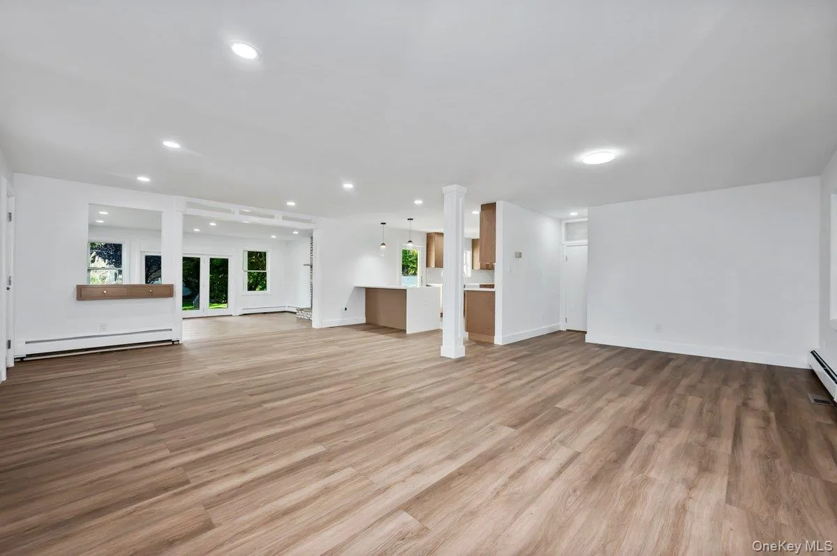139 Coronado Street, Hempstead, NY, 4 Bedrooms Bedrooms, 8 Rooms Rooms,2 BathroomsBathrooms,Residential,For Rent,Coronado,0,1056437 139 Coronado Street, Hempstead, NY, 4 Bedrooms Bedrooms, 8 Rooms Rooms,2 BathroomsBathrooms,Residential,For Rent,Coronado,0,1056437