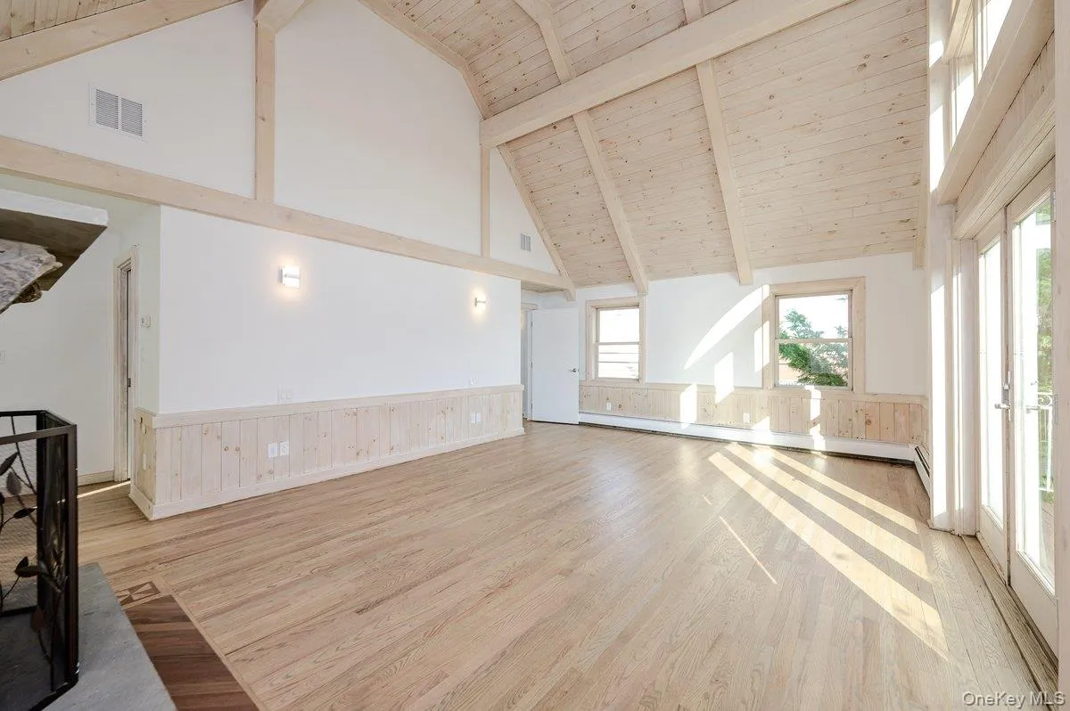 139 Coronado Street, Hempstead, NY, 4 Bedrooms Bedrooms, 8 Rooms Rooms,2 BathroomsBathrooms,Residential,For Rent,Coronado,0,1056437 139 Coronado Street, Hempstead, NY, 4 Bedrooms Bedrooms, 8 Rooms Rooms,2 BathroomsBathrooms,Residential,For Rent,Coronado,0,1056437