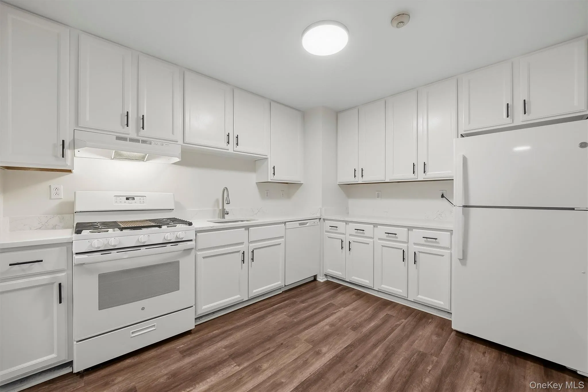 10-12 Chestnut Street, Ramapo, NY, 2 Bedroom Bedrooms, 7 Room Rooms,1 BathroomBathrooms,Residential Lease,For Rent,Chestnut,0,1056439 10-12 Chestnut Street, Ramapo, NY, 2 Bedroom Bedrooms, 7 Room Rooms,1 BathroomBathrooms,Residential Lease,For Rent,Chestnut,0,1056439