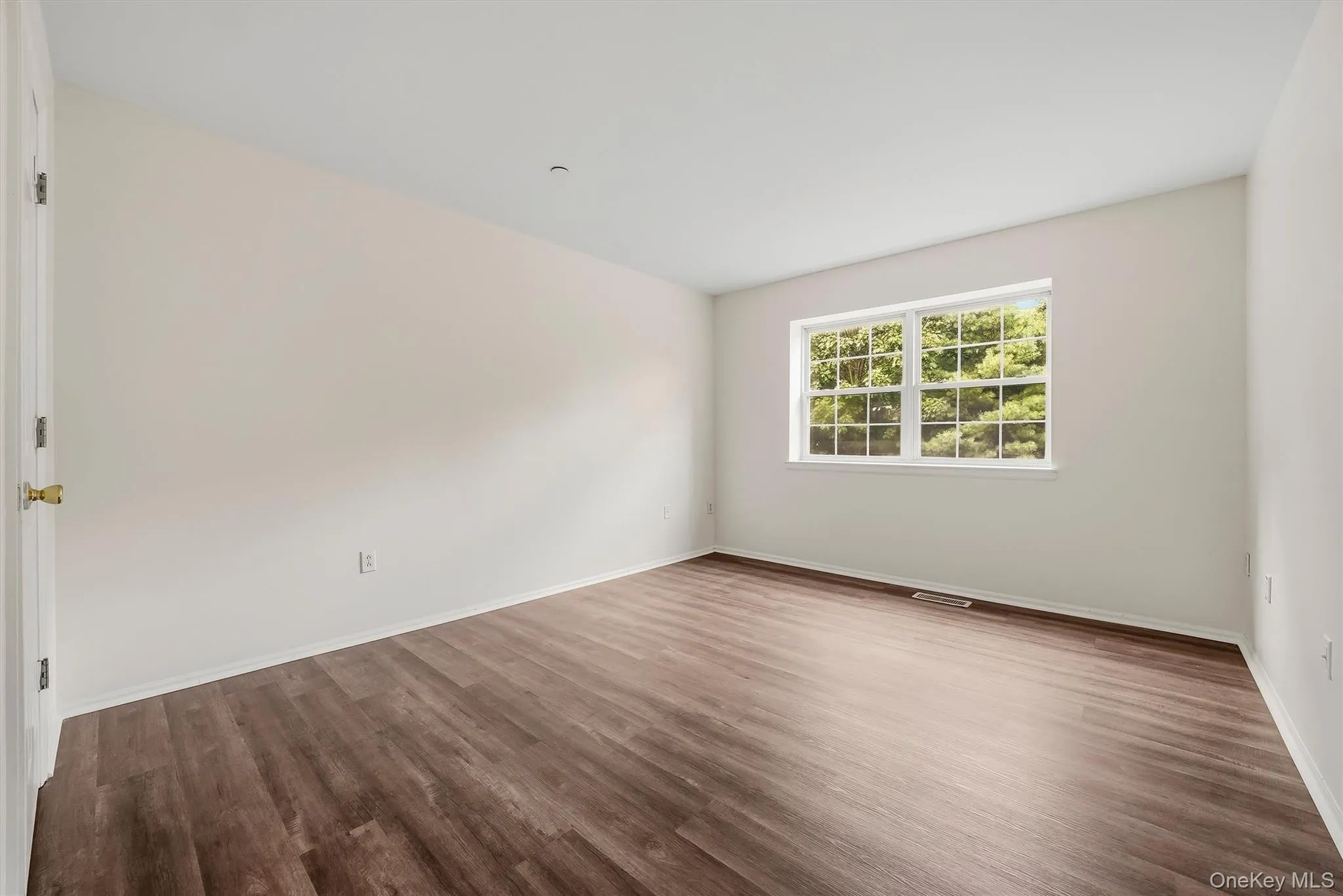 10-12 Chestnut Street, Ramapo, NY, 2 Bedroom Bedrooms, 7 Room Rooms,1 BathroomBathrooms,Residential Lease,For Rent,Chestnut,0,1056439 10-12 Chestnut Street, Ramapo, NY, 2 Bedroom Bedrooms, 7 Room Rooms,1 BathroomBathrooms,Residential Lease,For Rent,Chestnut,0,1056439