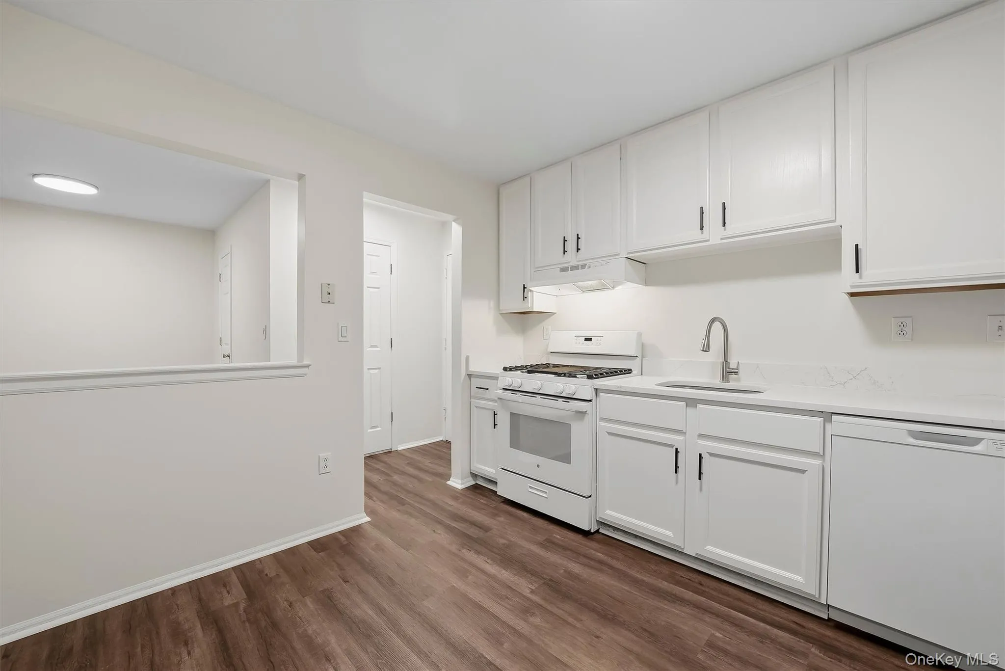 10-12 Chestnut Street, Ramapo, NY, 2 Bedroom Bedrooms, 7 Room Rooms,1 BathroomBathrooms,Residential Lease,For Rent,Chestnut,0,1056439 10-12 Chestnut Street, Ramapo, NY, 2 Bedroom Bedrooms, 7 Room Rooms,1 BathroomBathrooms,Residential Lease,For Rent,Chestnut,0,1056439