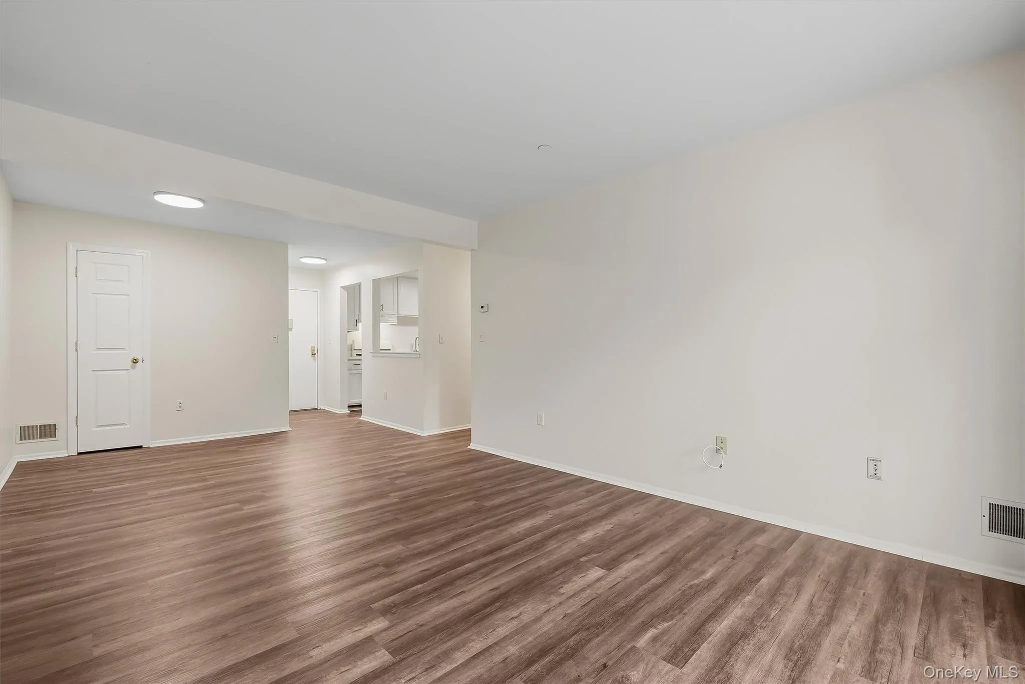 10-12 Chestnut Street, Ramapo, NY, 2 Bedroom Bedrooms, 7 Room Rooms,1 BathroomBathrooms,Residential Lease,For Rent,Chestnut,0,1056439 10-12 Chestnut Street, Ramapo, NY, 2 Bedroom Bedrooms, 7 Room Rooms,1 BathroomBathrooms,Residential Lease,For Rent,Chestnut,0,1056439