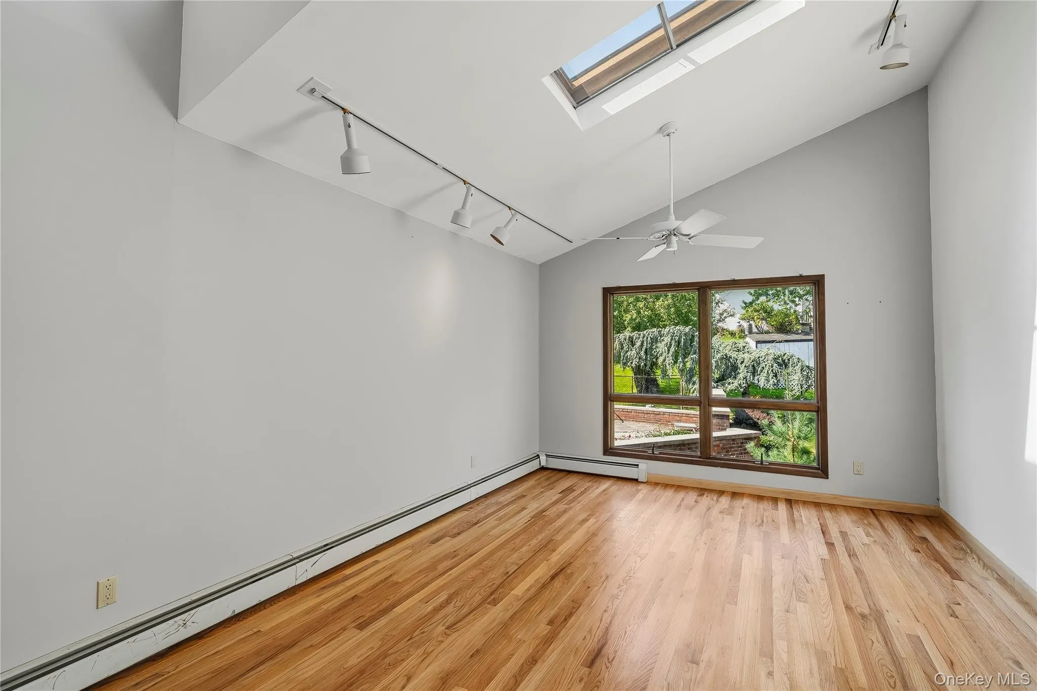 102 Neptune Drive, Monroe, NY, 4 Bedrooms Bedrooms, 8 Rooms Rooms,3 BathroomsBathrooms,Residential,For Rent,Neptune,0,1056448 102 Neptune Drive, Monroe, NY, 4 Bedrooms Bedrooms, 8 Rooms Rooms,3 BathroomsBathrooms,Residential,For Rent,Neptune,0,1056448
