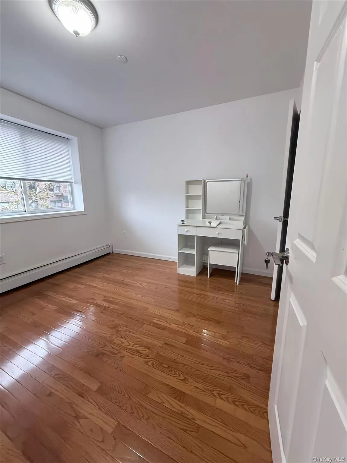 6475 Austin Street, New York, NY, 2 Bedrooms Bedrooms, 3 Rooms Rooms,1 BathroomBathrooms,Residential,For Rent,Austin,0,1056458 6475 Austin Street, New York, NY, 2 Bedrooms Bedrooms, 3 Rooms Rooms,1 BathroomBathrooms,Residential,For Rent,Austin,0,1056458
