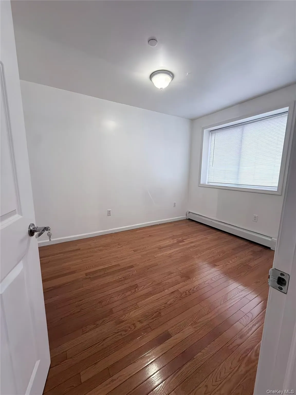6475 Austin Street, New York, NY, 2 Bedrooms Bedrooms, 3 Rooms Rooms,1 BathroomBathrooms,Residential,For Rent,Austin,0,1056458 6475 Austin Street, New York, NY, 2 Bedrooms Bedrooms, 3 Rooms Rooms,1 BathroomBathrooms,Residential,For Rent,Austin,0,1056458