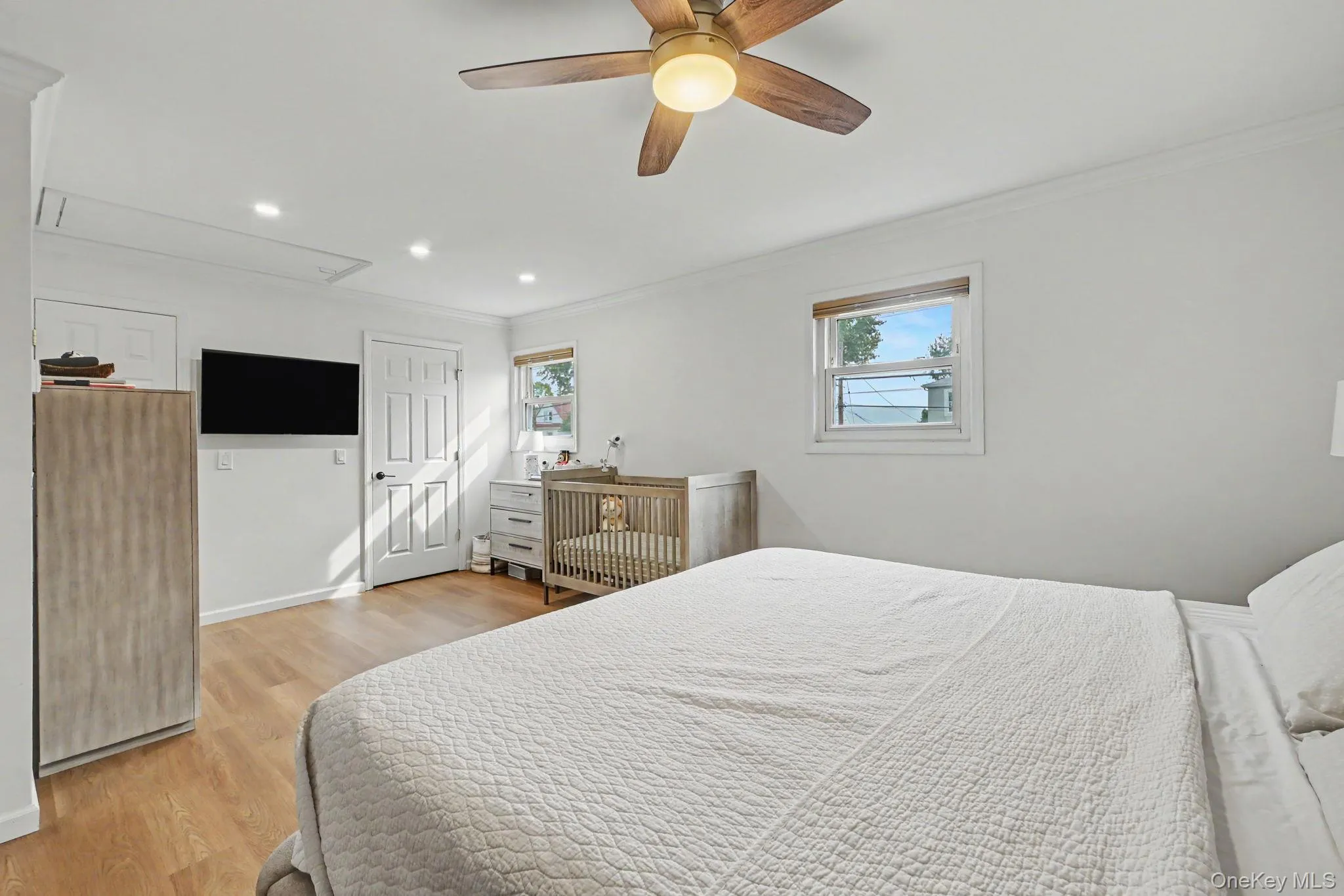 423 Bellevue Avenue, Yonkers, NY, 3 Bedrooms Bedrooms, 7 Rooms Rooms,1 BathroomBathrooms,Residential,For Rent,Bellevue,0,1056463 423 Bellevue Avenue, Yonkers, NY, 3 Bedrooms Bedrooms, 7 Rooms Rooms,1 BathroomBathrooms,Residential,For Rent,Bellevue,0,1056463