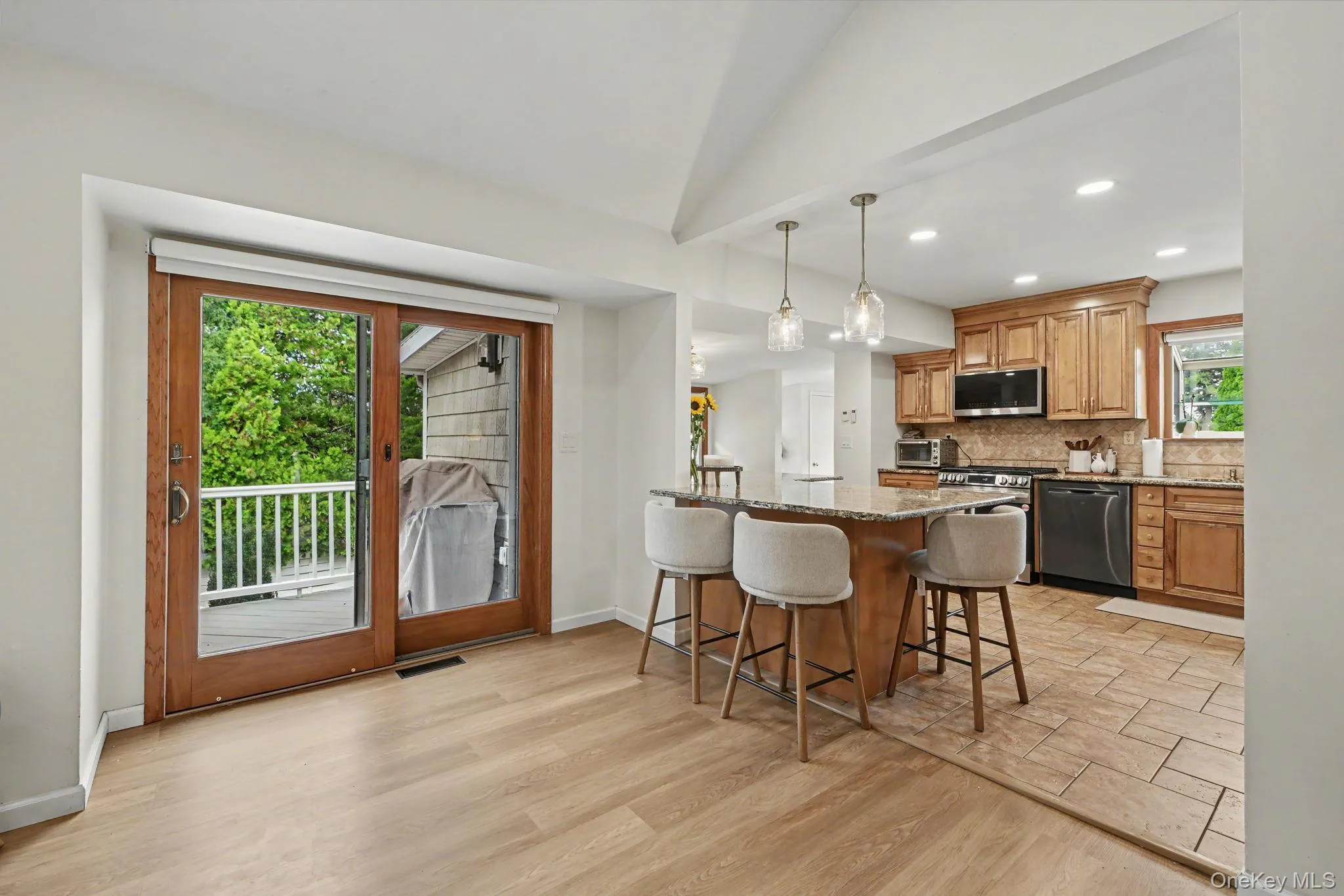 423 Bellevue Avenue, Yonkers, NY, 3 Bedrooms Bedrooms, 7 Rooms Rooms,1 BathroomBathrooms,Residential,For Rent,Bellevue,0,1056463 423 Bellevue Avenue, Yonkers, NY, 3 Bedrooms Bedrooms, 7 Rooms Rooms,1 BathroomBathrooms,Residential,For Rent,Bellevue,0,1056463
