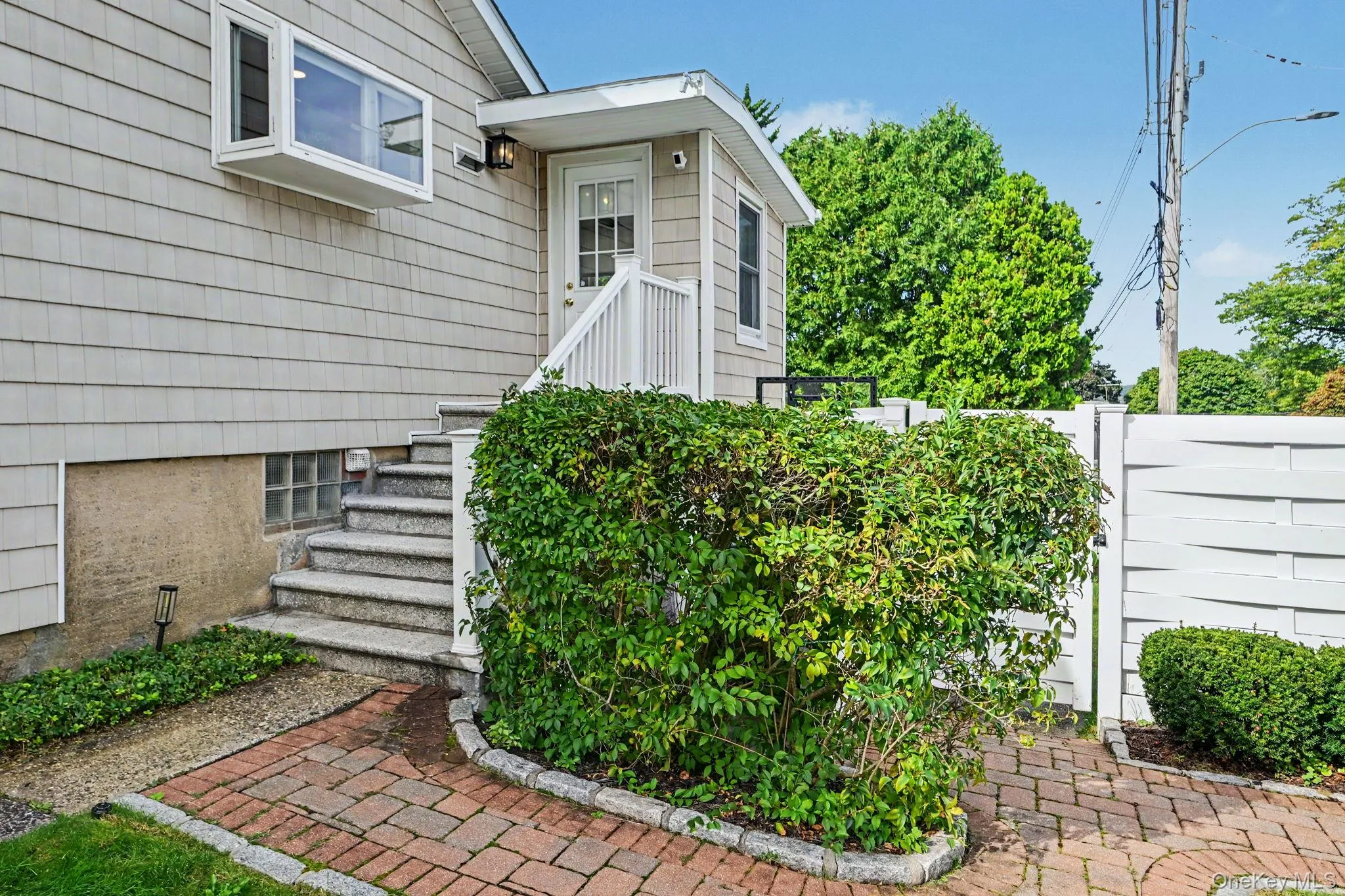 423 Bellevue Avenue, Yonkers, NY, 3 Bedrooms Bedrooms, 7 Rooms Rooms,1 BathroomBathrooms,Residential,For Rent,Bellevue,0,1056463 423 Bellevue Avenue, Yonkers, NY, 3 Bedrooms Bedrooms, 7 Rooms Rooms,1 BathroomBathrooms,Residential,For Rent,Bellevue,0,1056463