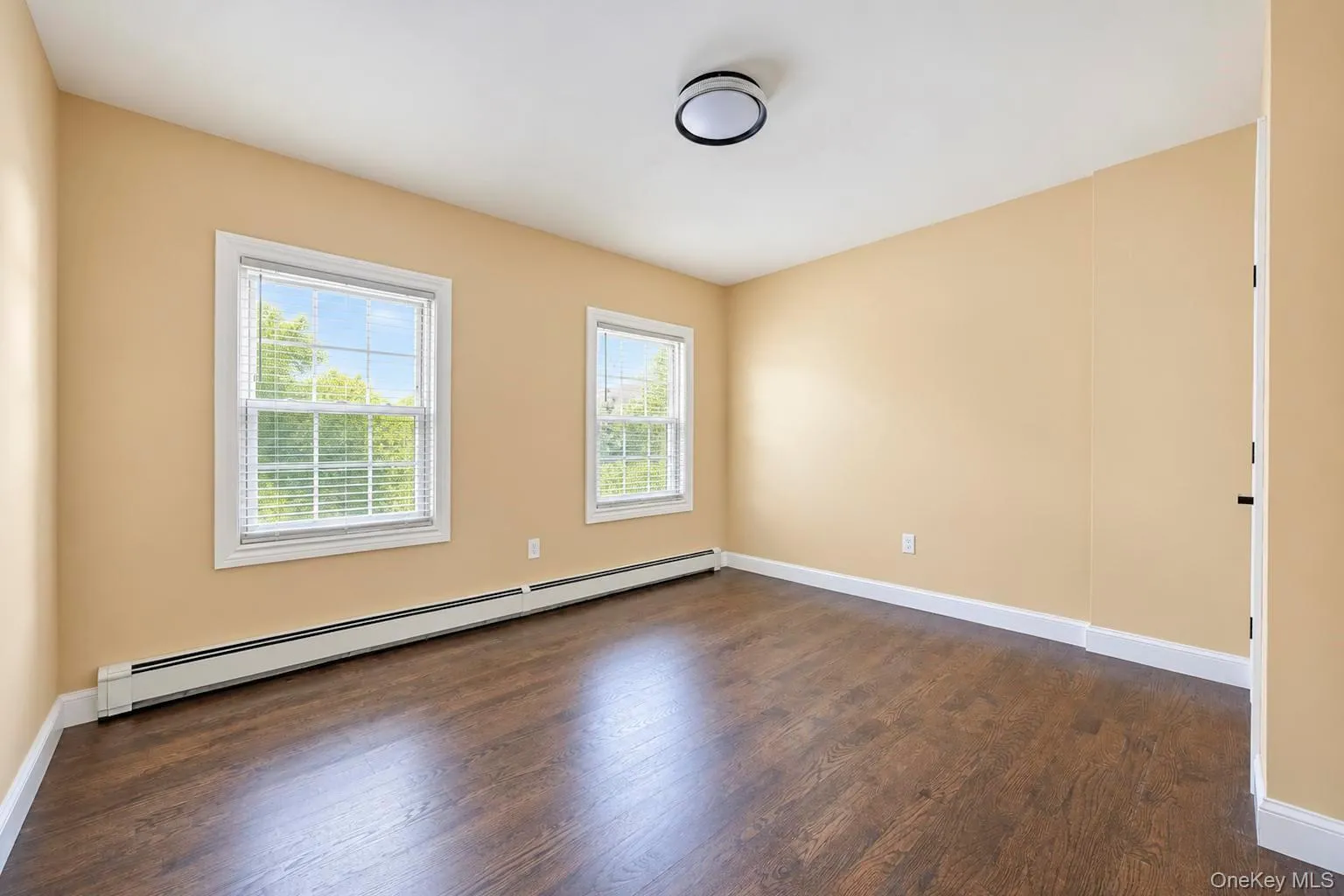236 Plainview Road, Oyster Bay, NY, 4 Bedrooms Bedrooms, 8 Rooms Rooms,2 BathroomsBathrooms,Residential,For Rent,Plainview,0,1056465 236 Plainview Road, Oyster Bay, NY, 4 Bedrooms Bedrooms, 8 Rooms Rooms,2 BathroomsBathrooms,Residential,For Rent,Plainview,0,1056465