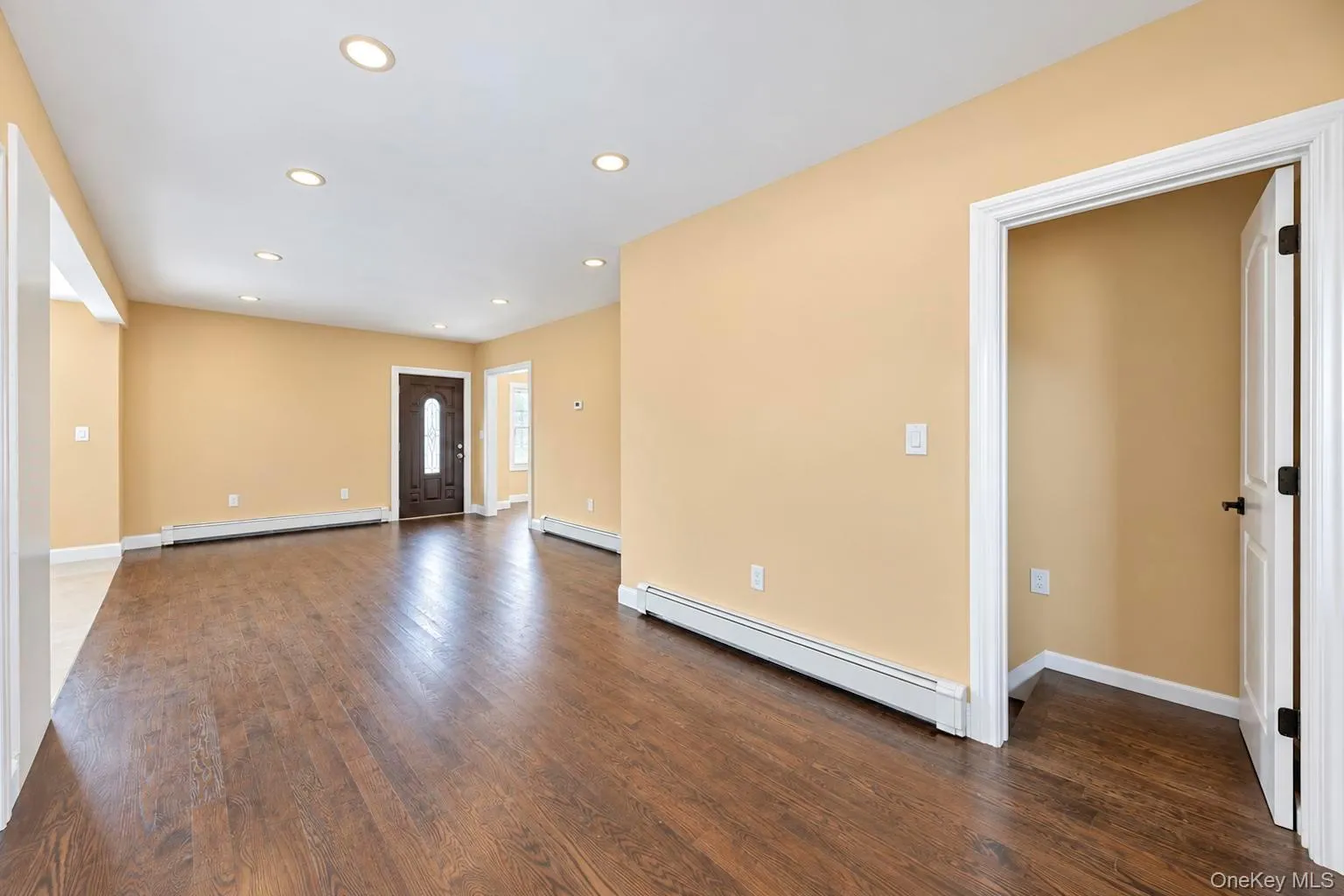 236 Plainview Road, Oyster Bay, NY, 4 Bedrooms Bedrooms, 8 Rooms Rooms,2 BathroomsBathrooms,Residential,For Rent,Plainview,0,1056465 236 Plainview Road, Oyster Bay, NY, 4 Bedrooms Bedrooms, 8 Rooms Rooms,2 BathroomsBathrooms,Residential,For Rent,Plainview,0,1056465