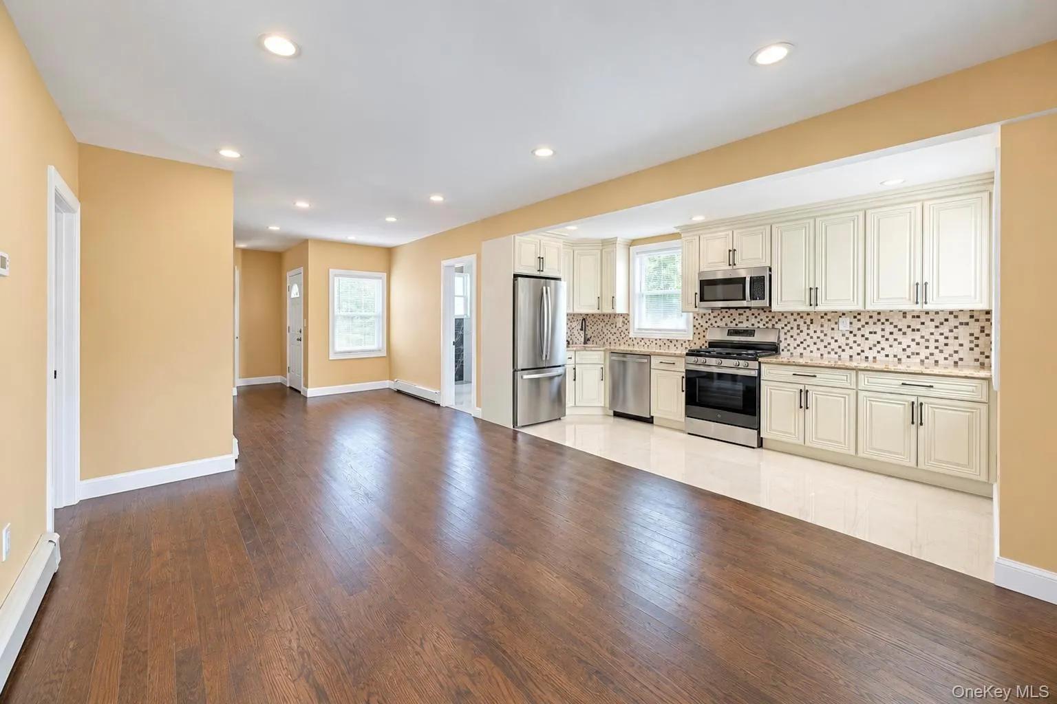 236 Plainview Road, Oyster Bay, NY, 4 Bedrooms Bedrooms, 8 Rooms Rooms,2 BathroomsBathrooms,Residential,For Rent,Plainview,0,1056465 236 Plainview Road, Oyster Bay, NY, 4 Bedrooms Bedrooms, 8 Rooms Rooms,2 BathroomsBathrooms,Residential,For Rent,Plainview,0,1056465