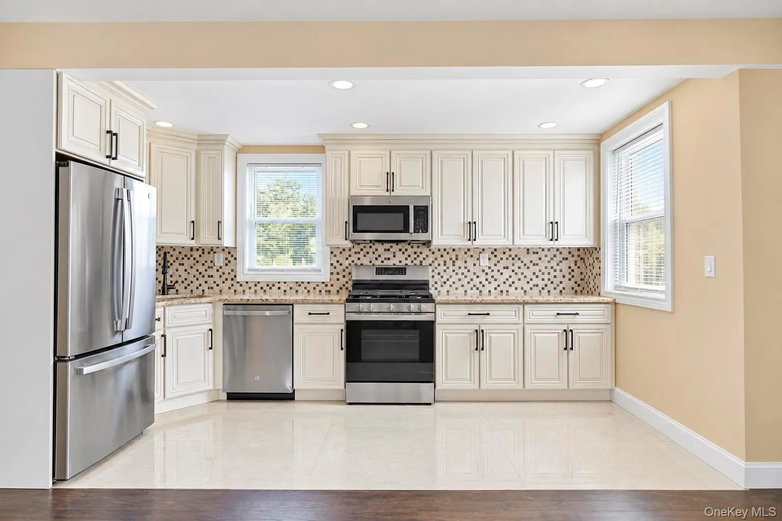 236 Plainview Road, Oyster Bay, NY, 4 Bedrooms Bedrooms, 8 Rooms Rooms,2 BathroomsBathrooms,Residential,For Rent,Plainview,0,1056465 236 Plainview Road, Oyster Bay, NY, 4 Bedrooms Bedrooms, 8 Rooms Rooms,2 BathroomsBathrooms,Residential,For Rent,Plainview,0,1056465