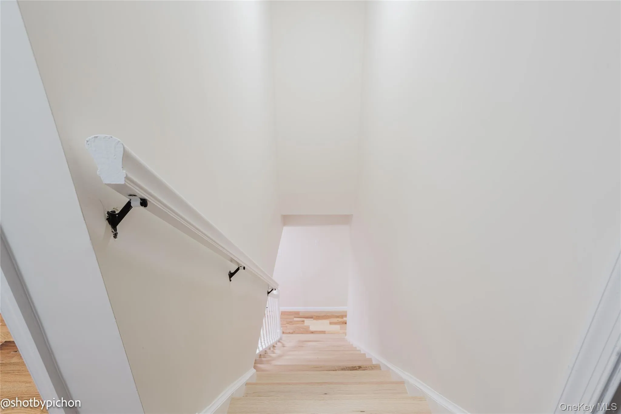 Stairs to first floor Stairs to first floor