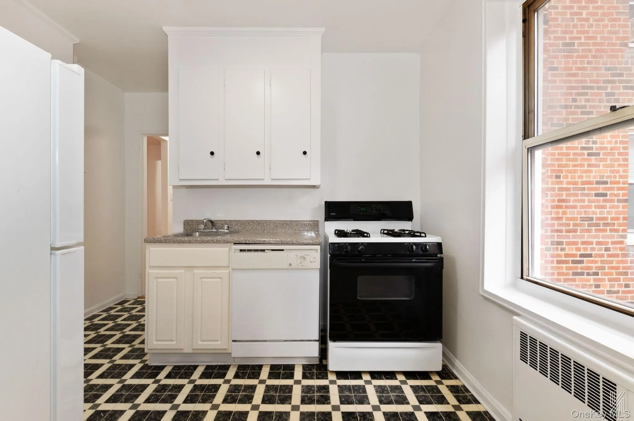 79-10 34th Avenue, New York, NY, 2 Bedrooms Bedrooms, 4 Rooms Rooms,1 BathroomBathrooms,Residential,For Rent,34th,0,1056480 79-10 34th Avenue, New York, NY, 2 Bedrooms Bedrooms, 4 Rooms Rooms,1 BathroomBathrooms,Residential,For Rent,34th,0,1056480
