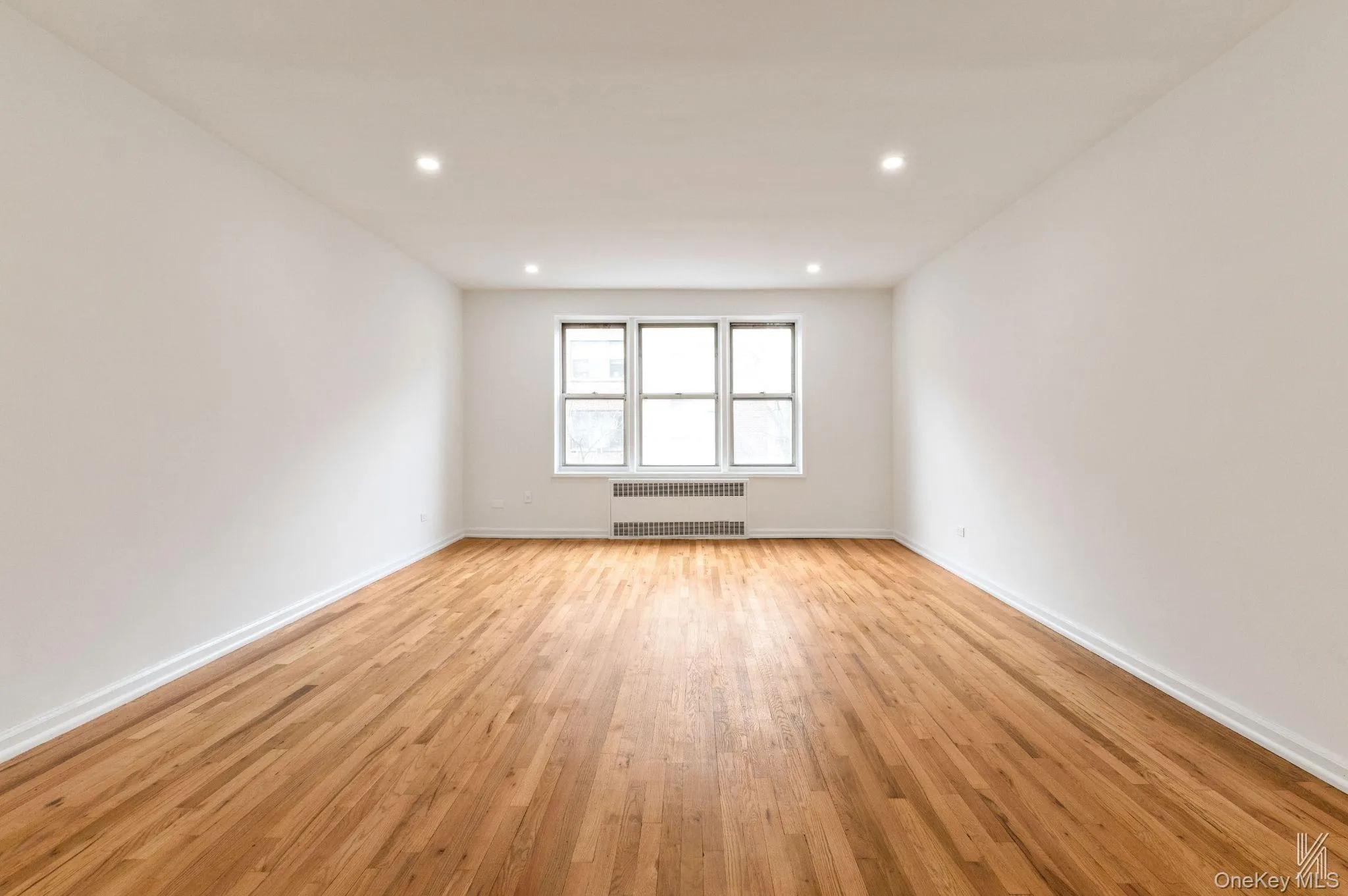 79-10 34th Avenue, New York, NY, 2 Bedrooms Bedrooms, 4 Rooms Rooms,1 BathroomBathrooms,Residential,For Rent,34th,0,1056480 79-10 34th Avenue, New York, NY, 2 Bedrooms Bedrooms, 4 Rooms Rooms,1 BathroomBathrooms,Residential,For Rent,34th,0,1056480