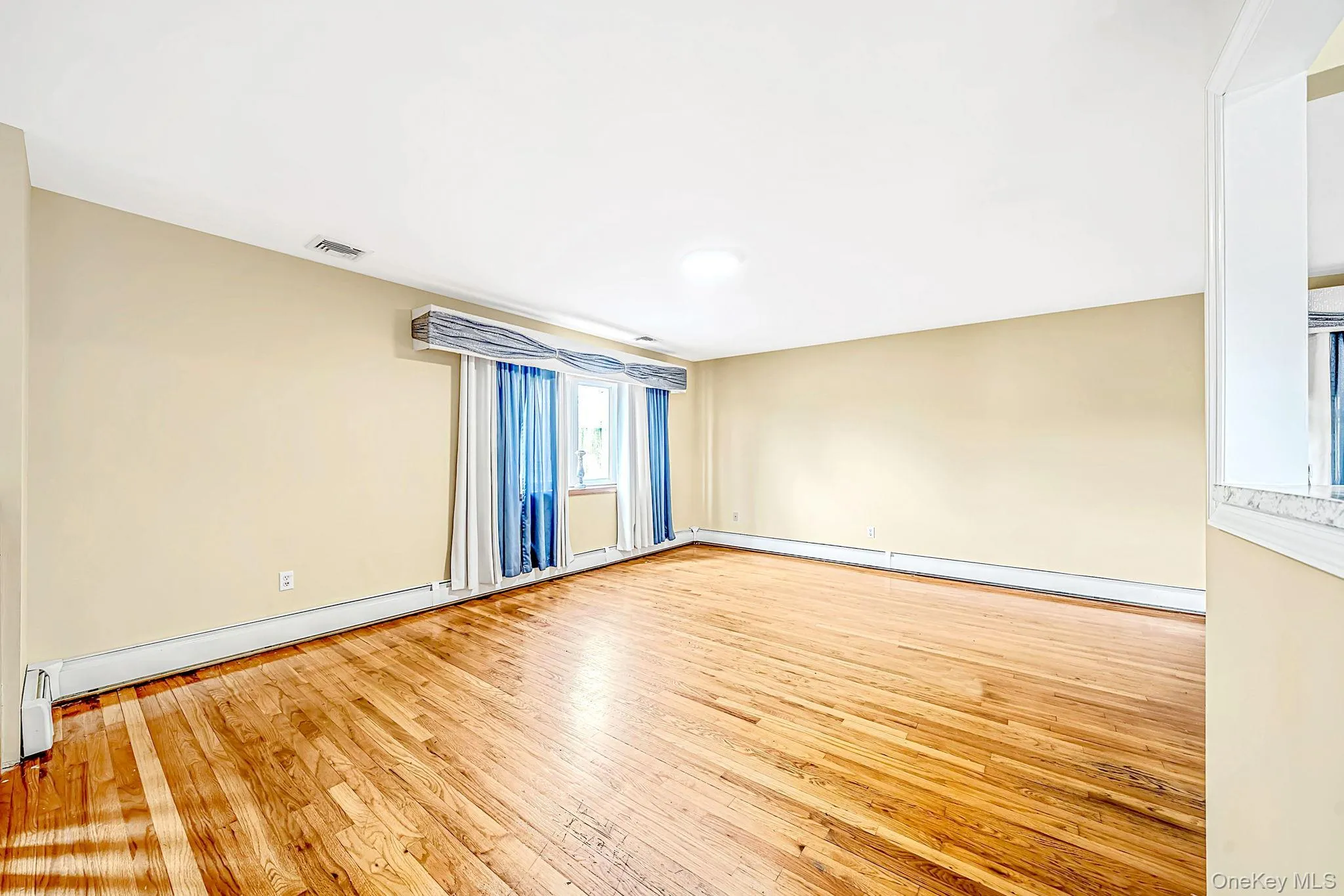 263 Commack Road, Babylon, NY, 5 Bedrooms Bedrooms, 13 Rooms Rooms,2 BathroomsBathrooms,Residential,For Rent,Commack,0,1056481 263 Commack Road, Babylon, NY, 5 Bedrooms Bedrooms, 13 Rooms Rooms,2 BathroomsBathrooms,Residential,For Rent,Commack,0,1056481