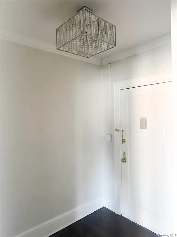16 Minerva Place, White Plains, NY, 2 Bedrooms Bedrooms, 5 Rooms Rooms,1 BathroomBathrooms,Residential Lease,For Rent,Minerva Place,0,1056483 16 Minerva Place, White Plains, NY, 2 Bedrooms Bedrooms, 5 Rooms Rooms,1 BathroomBathrooms,Residential Lease,For Rent,Minerva Place,0,1056483