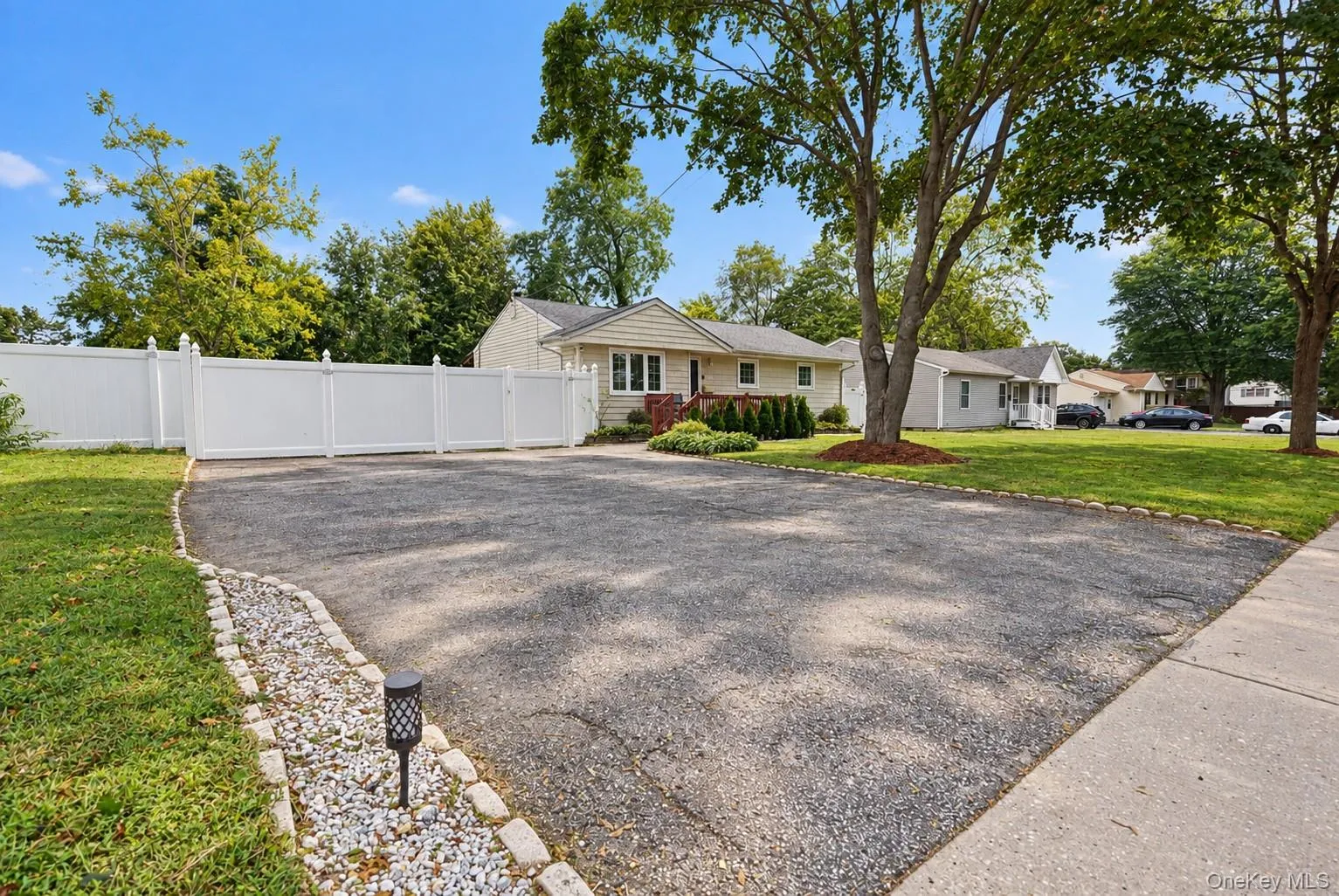 2712 Connecticut Avenue, Brookhaven, NY, 3 Bedrooms Bedrooms, 6 Rooms Rooms,2 BathroomsBathrooms,Residential,For Rent,Connecticut,0,1056485 2712 Connecticut Avenue, Brookhaven, NY, 3 Bedrooms Bedrooms, 6 Rooms Rooms,2 BathroomsBathrooms,Residential,For Rent,Connecticut,0,1056485