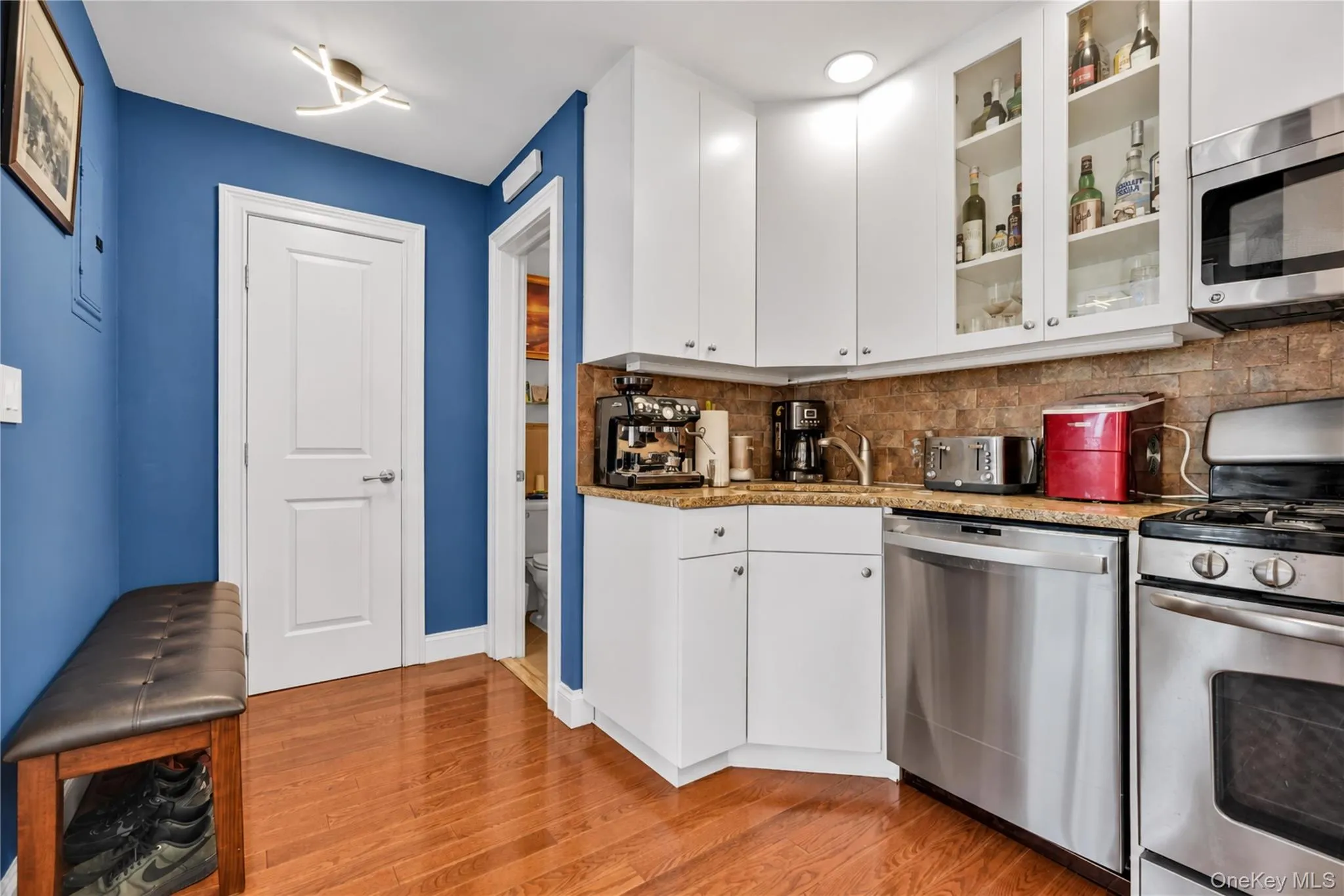 2821 36th Street, New York, NY, 1 Bedroom Bedrooms, 3 Rooms Rooms,1 BathroomBathrooms,Residential,For Rent,36th,0,1056486 2821 36th Street, New York, NY, 1 Bedroom Bedrooms, 3 Rooms Rooms,1 BathroomBathrooms,Residential,For Rent,36th,0,1056486
