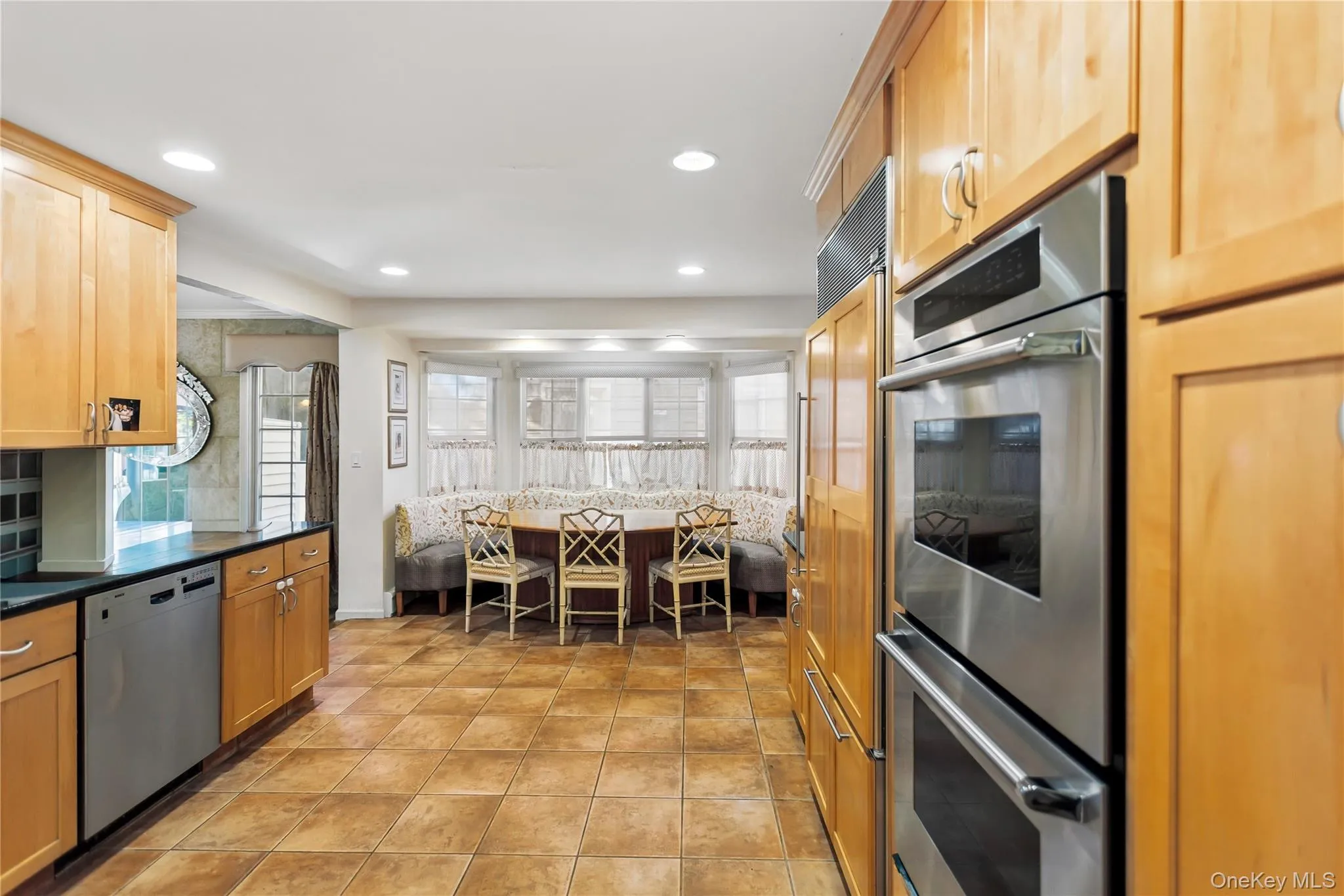 203 Regent Drive, Hempstead, NY, 5 Bedrooms Bedrooms, 12 Rooms Rooms,3 BathroomsBathrooms,Residential,For Rent,Regent,0,1056487 203 Regent Drive, Hempstead, NY, 5 Bedrooms Bedrooms, 12 Rooms Rooms,3 BathroomsBathrooms,Residential,For Rent,Regent,0,1056487