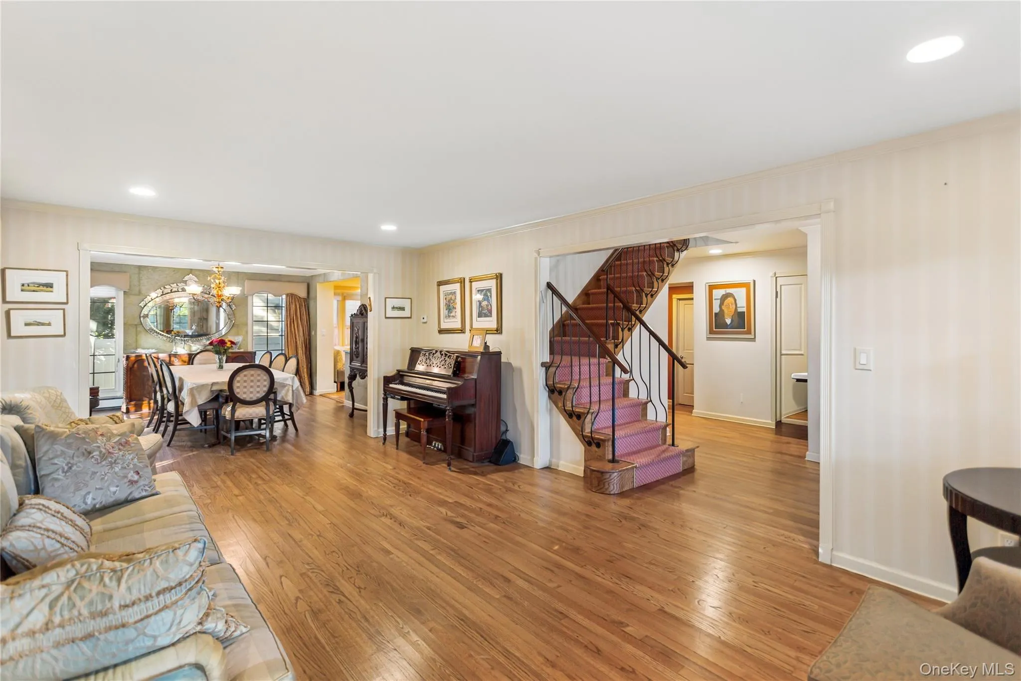203 Regent Drive, Hempstead, NY, 5 Bedrooms Bedrooms, 12 Rooms Rooms,3 BathroomsBathrooms,Residential,For Rent,Regent,0,1056487 203 Regent Drive, Hempstead, NY, 5 Bedrooms Bedrooms, 12 Rooms Rooms,3 BathroomsBathrooms,Residential,For Rent,Regent,0,1056487