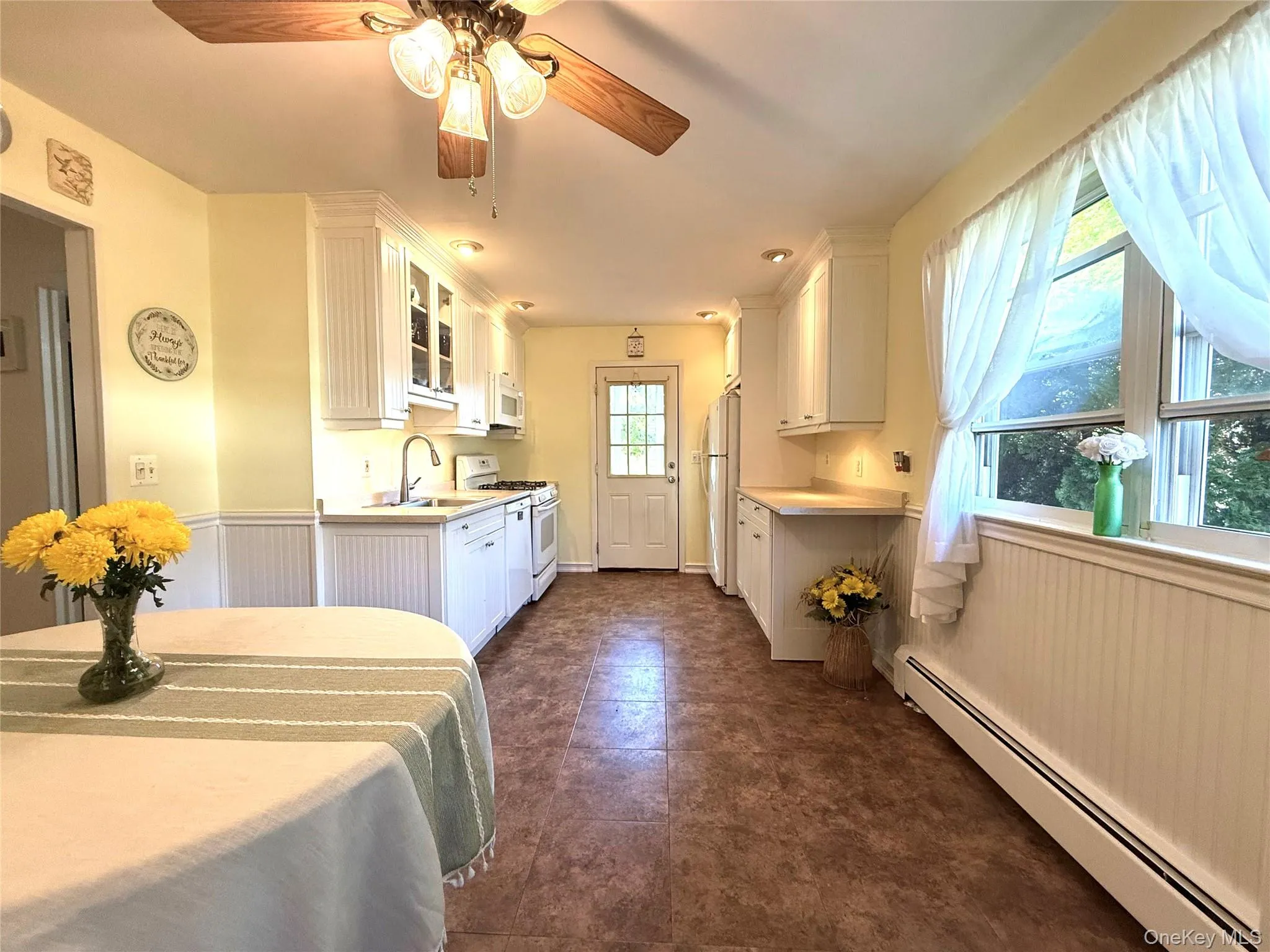 20 Heaney Drive, Beacon, NY, 3 Bedrooms Bedrooms, 6 Rooms Rooms,1 BathroomBathrooms,Residential,For Rent,Heaney,0,1056494 20 Heaney Drive, Beacon, NY, 3 Bedrooms Bedrooms, 6 Rooms Rooms,1 BathroomBathrooms,Residential,For Rent,Heaney,0,1056494