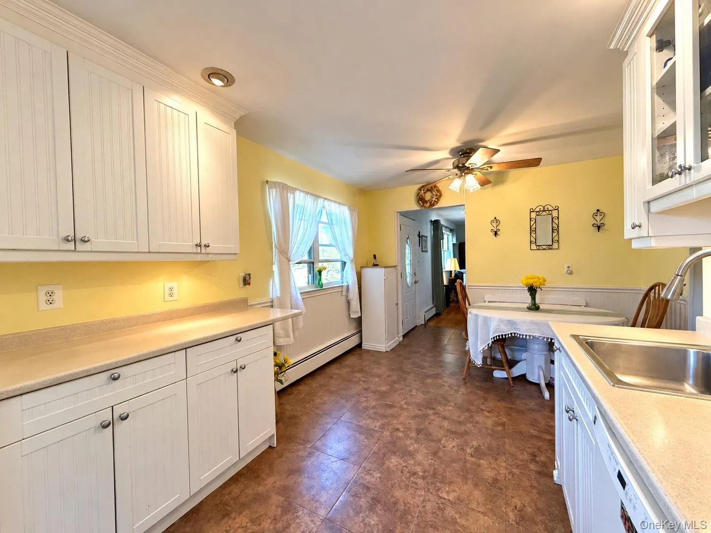 20 Heaney Drive, Beacon, NY, 3 Bedrooms Bedrooms, 6 Rooms Rooms,1 BathroomBathrooms,Residential,For Rent,Heaney,0,1056494 20 Heaney Drive, Beacon, NY, 3 Bedrooms Bedrooms, 6 Rooms Rooms,1 BathroomBathrooms,Residential,For Rent,Heaney,0,1056494