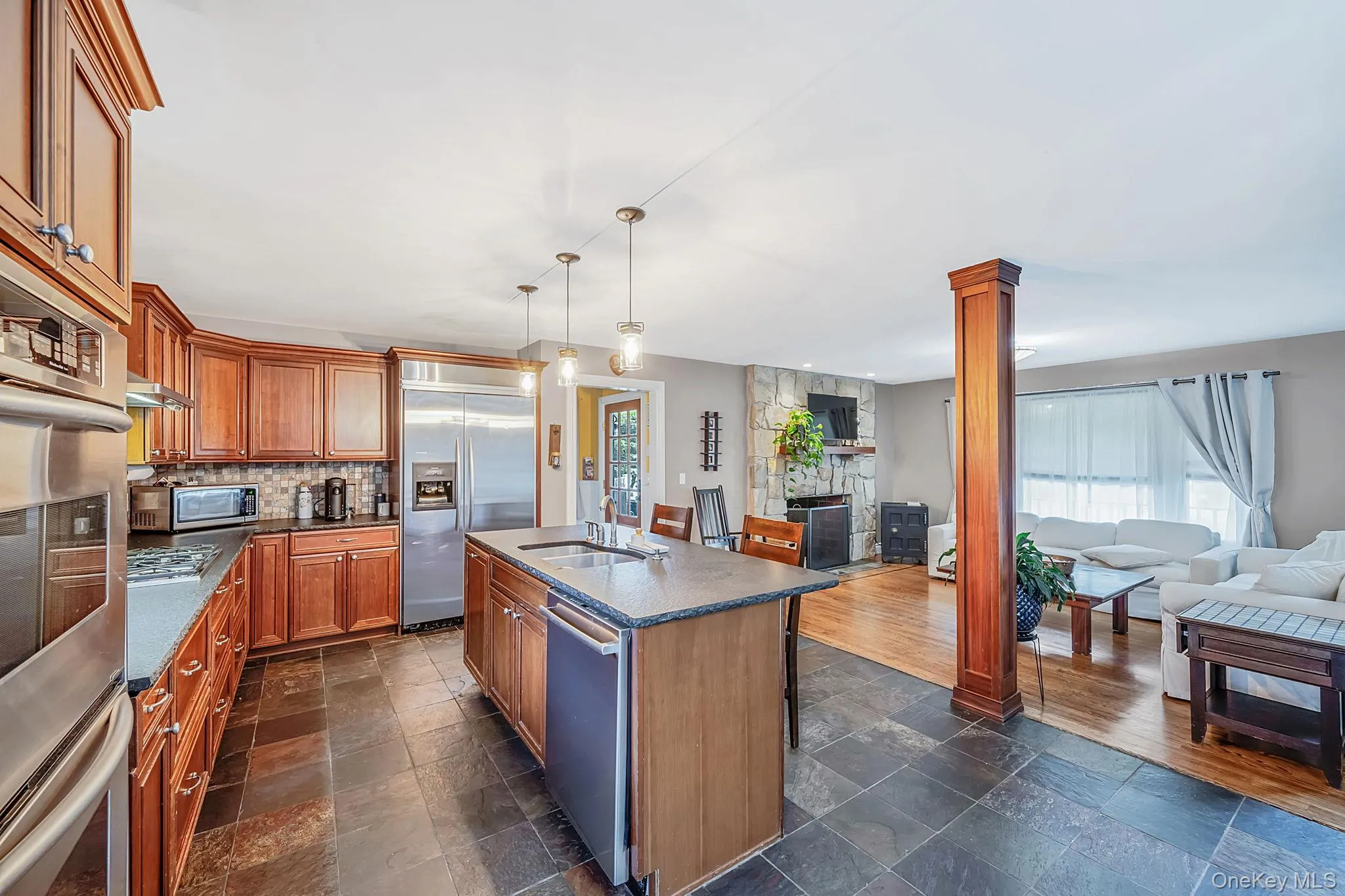 17 Mayfield Drive, Brookhaven, NY, 4 Bedrooms Bedrooms, 8 Rooms Rooms,3 BathroomsBathrooms,Residential,For Rent,Mayfield,0,1056496 17 Mayfield Drive, Brookhaven, NY, 4 Bedrooms Bedrooms, 8 Rooms Rooms,3 BathroomsBathrooms,Residential,For Rent,Mayfield,0,1056496