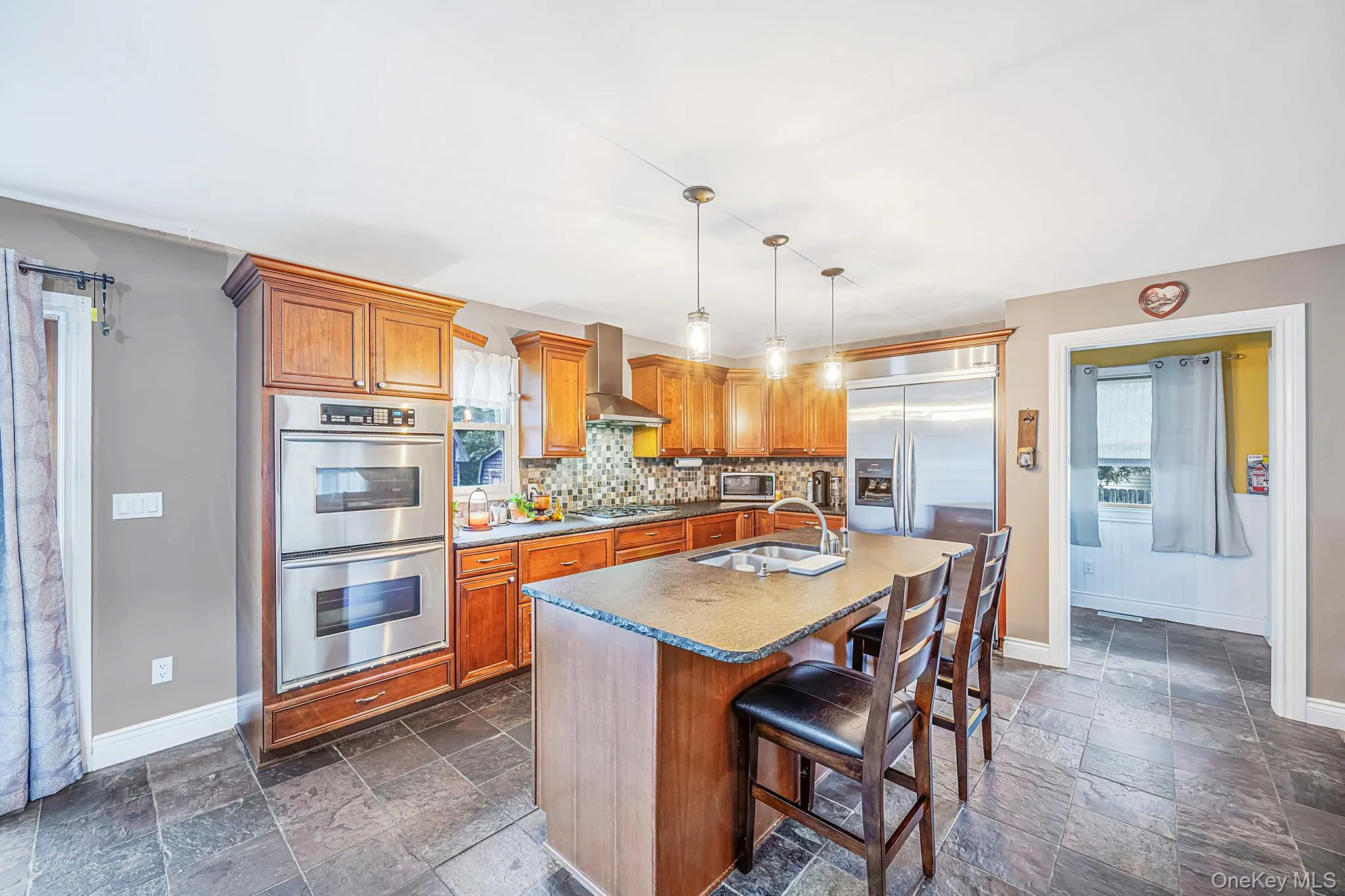 17 Mayfield Drive, Brookhaven, NY, 4 Bedrooms Bedrooms, 8 Rooms Rooms,3 BathroomsBathrooms,Residential,For Rent,Mayfield,0,1056496 17 Mayfield Drive, Brookhaven, NY, 4 Bedrooms Bedrooms, 8 Rooms Rooms,3 BathroomsBathrooms,Residential,For Rent,Mayfield,0,1056496
