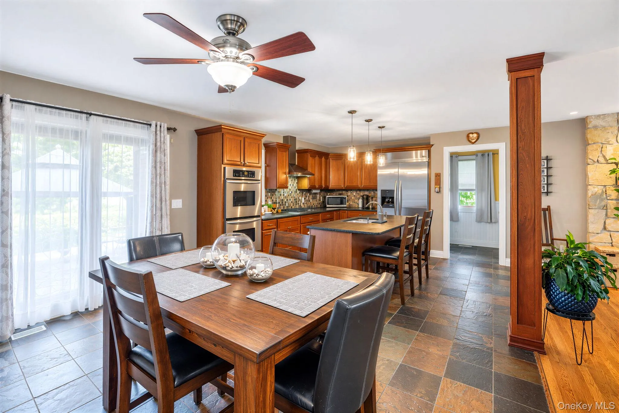 17 Mayfield Drive, Brookhaven, NY, 4 Bedrooms Bedrooms, 8 Rooms Rooms,3 BathroomsBathrooms,Residential,For Rent,Mayfield,0,1056496 17 Mayfield Drive, Brookhaven, NY, 4 Bedrooms Bedrooms, 8 Rooms Rooms,3 BathroomsBathrooms,Residential,For Rent,Mayfield,0,1056496
