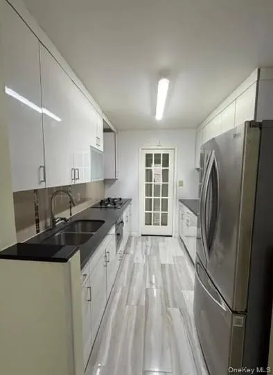 142-05 Roosevelt Avenue, New York, NY, 1 Bedroom Bedrooms, 3 Rooms Rooms,1 BathroomBathrooms,Residential,For Rent,Roosevelt,0,1056499 142-05 Roosevelt Avenue, New York, NY, 1 Bedroom Bedrooms, 3 Rooms Rooms,1 BathroomBathrooms,Residential,For Rent,Roosevelt,0,1056499