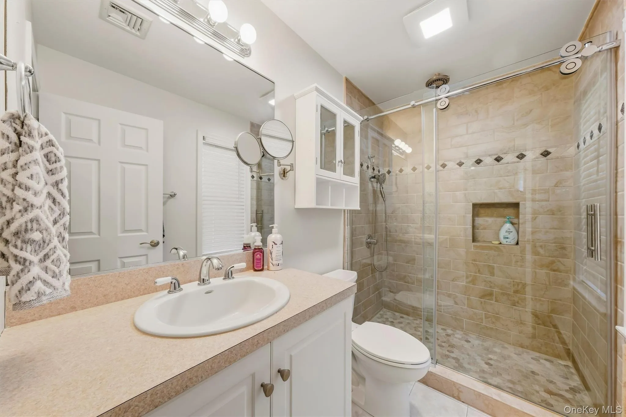 46 Leslie Road, Newburgh (town), NY, 3 Bedrooms Bedrooms, 7 Rooms Rooms,2 BathroomsBathrooms,Residential,For Rent,Leslie,0,1056509 46 Leslie Road, Newburgh (town), NY, 3 Bedrooms Bedrooms, 7 Rooms Rooms,2 BathroomsBathrooms,Residential,For Rent,Leslie,0,1056509