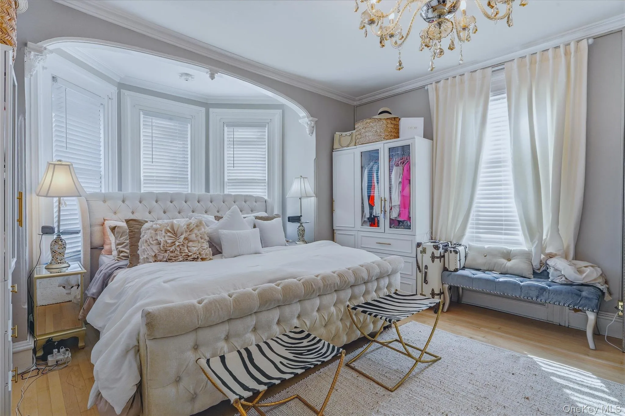 Hardwood-style flooring throughout Hardwood-style flooring throughout