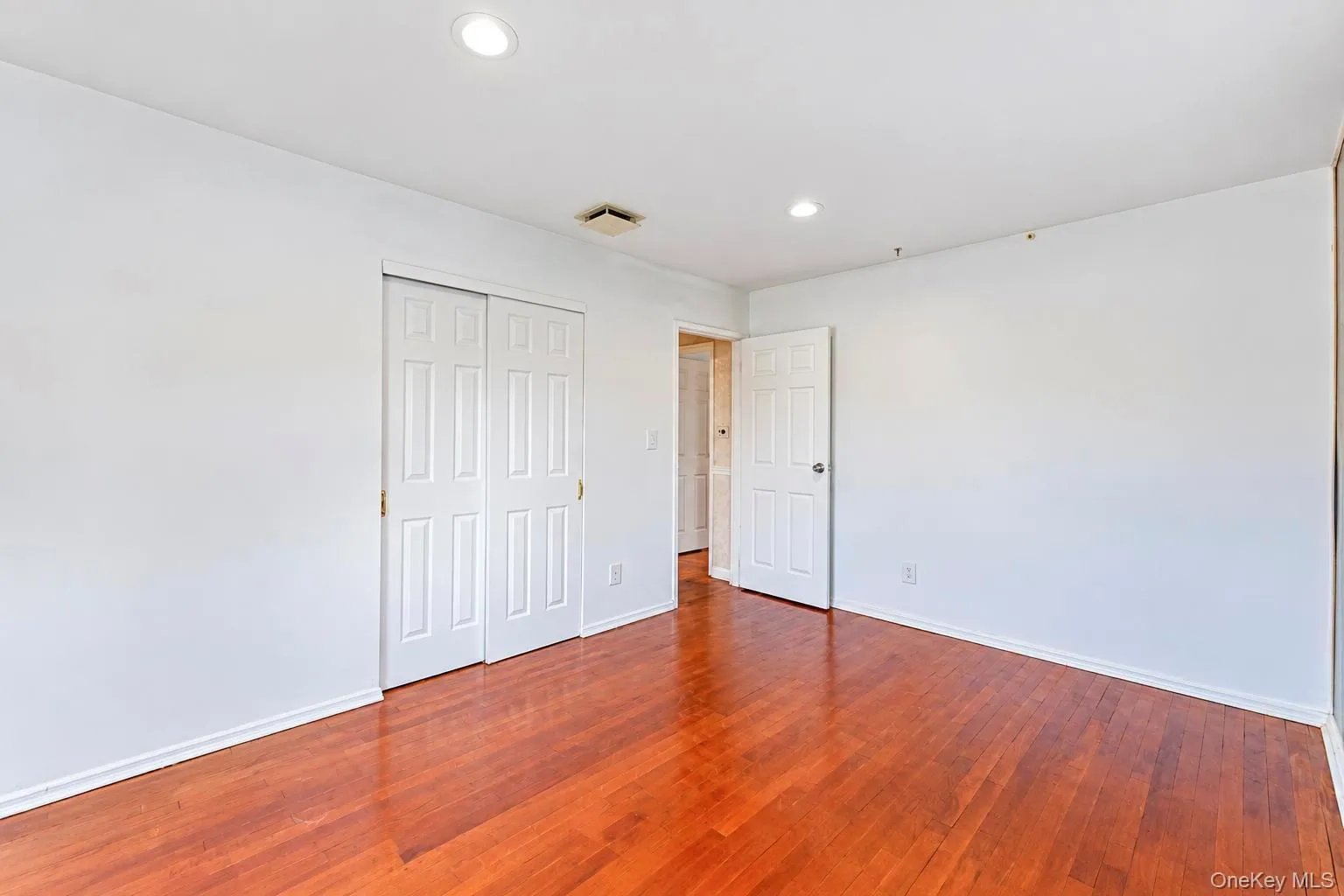 286 13th Street, Babylon, NY, 5 Bedrooms Bedrooms, 8 Rooms Rooms,2 BathroomsBathrooms,Residential,For Rent,13th,0,1056522 286 13th Street, Babylon, NY, 5 Bedrooms Bedrooms, 8 Rooms Rooms,2 BathroomsBathrooms,Residential,For Rent,13th,0,1056522