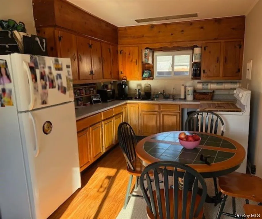 10 Front Street, Orangetown, NY, 1 Bedroom Bedrooms, 4 Rooms Rooms,1 BathroomBathrooms,Residential Lease,For Rent,Front,0,1056523 10 Front Street, Orangetown, NY, 1 Bedroom Bedrooms, 4 Rooms Rooms,1 BathroomBathrooms,Residential Lease,For Rent,Front,0,1056523